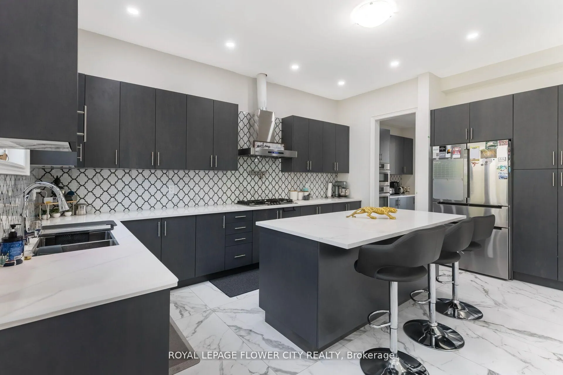 Photo 16 of 48 James Walker Avenue, Caledon, Caledon East — HOMEH
