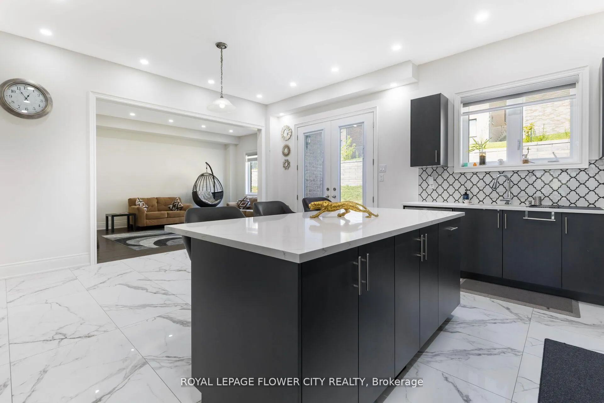 Photo 18 of 48 James Walker Avenue, Caledon, Caledon East — HOMEH