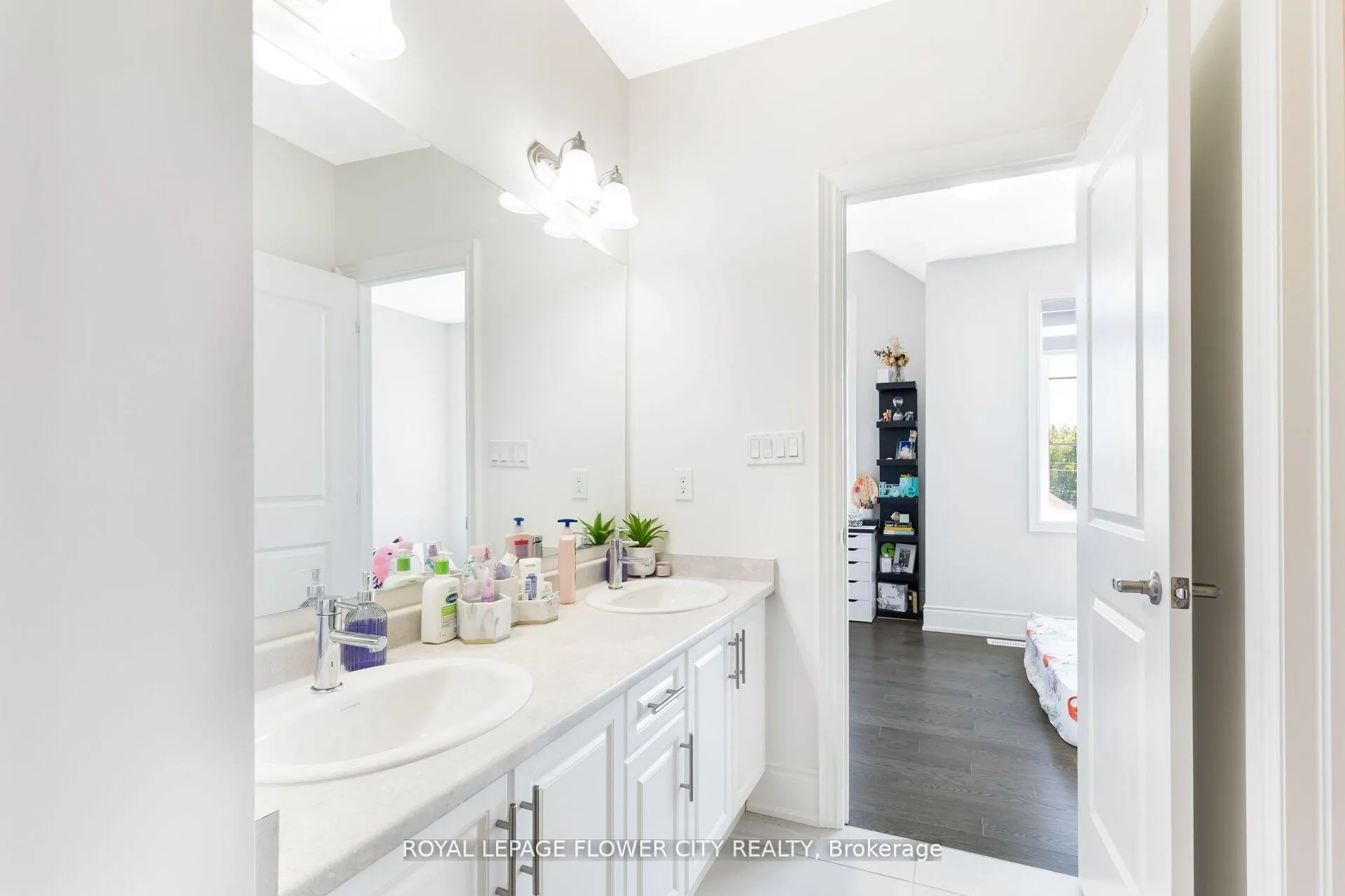 Photo 44 of 48 James Walker Avenue, Caledon, Caledon East — HOMEH