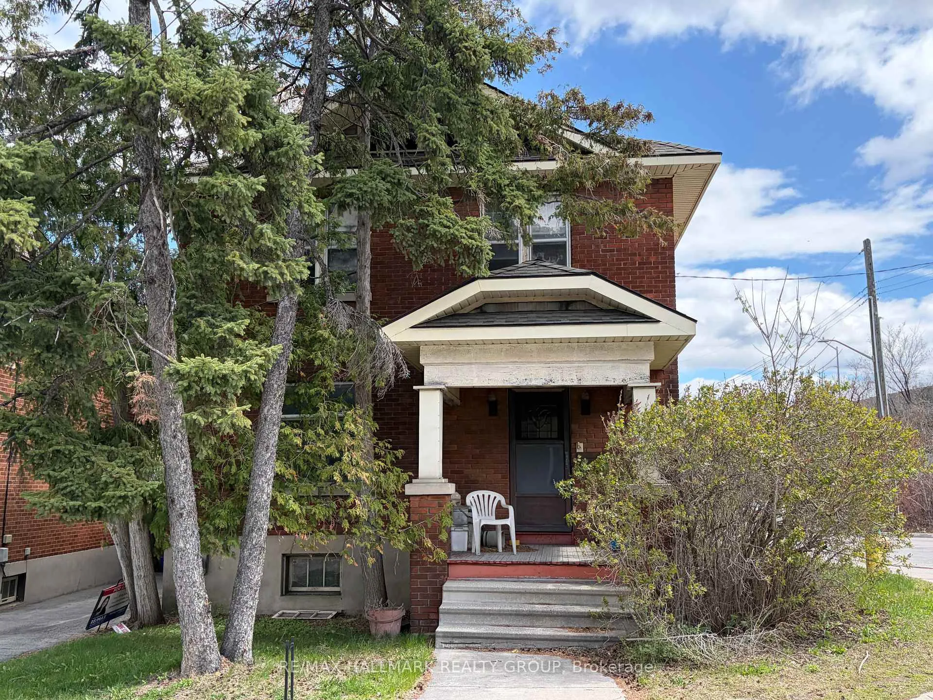 Front of 491 Parkdale Avenue