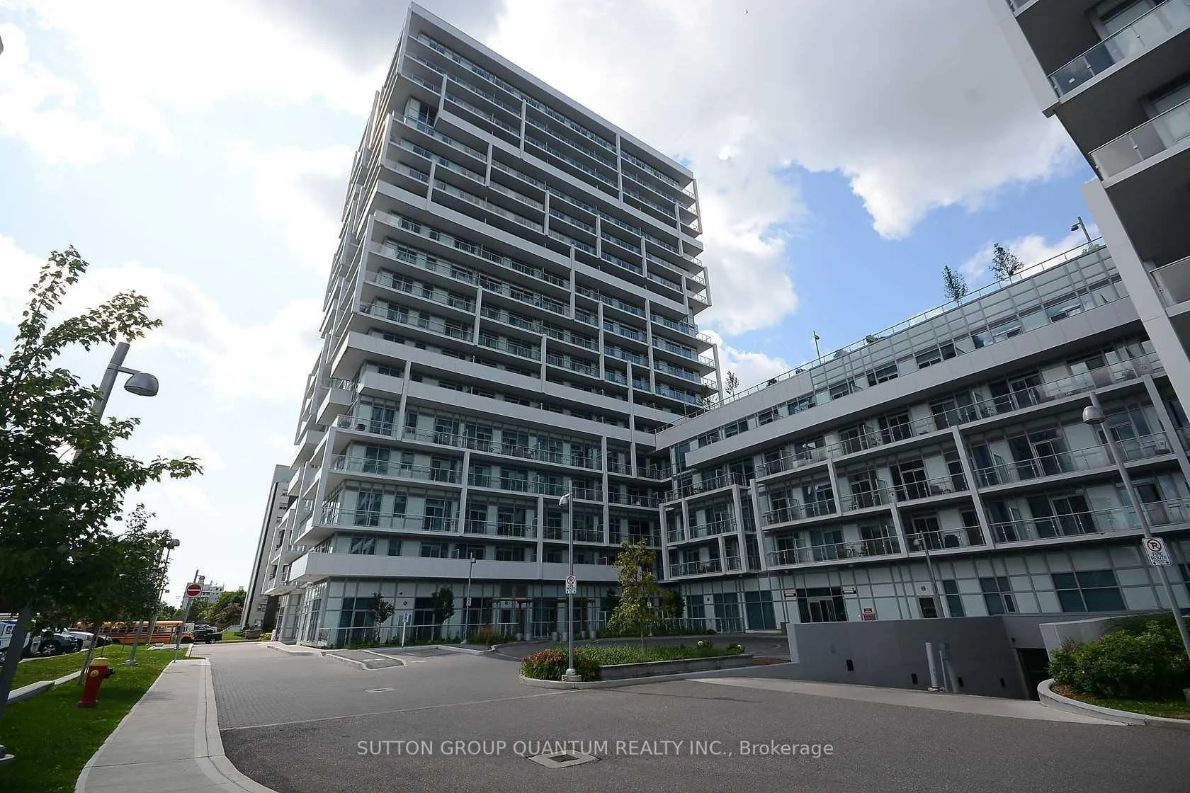 Photo 4 of Unit 1406, 55 Speers Road, Oakville, Central — HOMEH