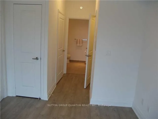 Photo 17 of Unit 1406, 55 Speers Road, Oakville, Central — HOMEH