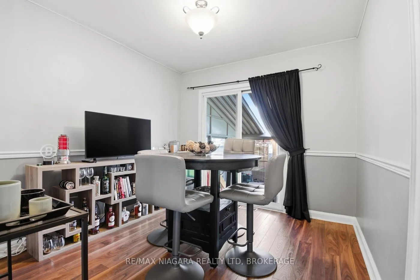 Photo 8 of 85 Wiley Street, St. Catharines, Downtown — HOMEH