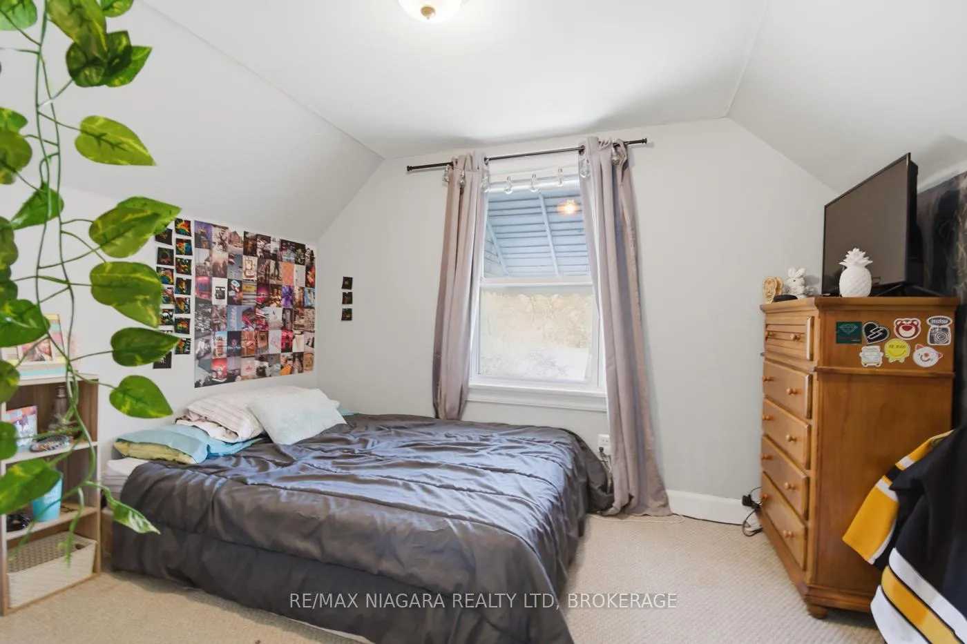 Photo 12 of 85 Wiley Street, St. Catharines, Downtown — HOMEH