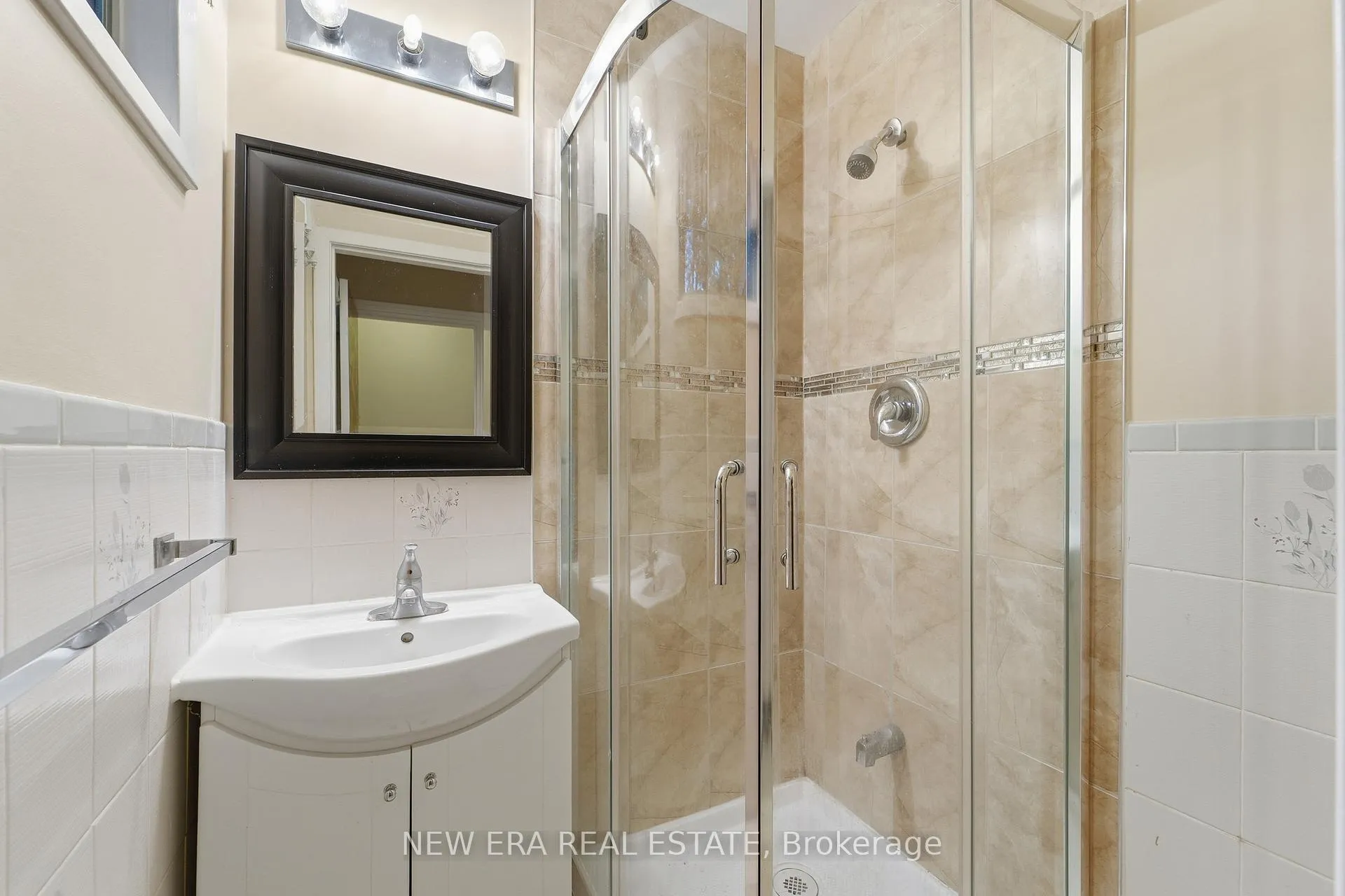 Photo 19 of 508 Cliffview Road, Pickering, West Shore — HOMEH