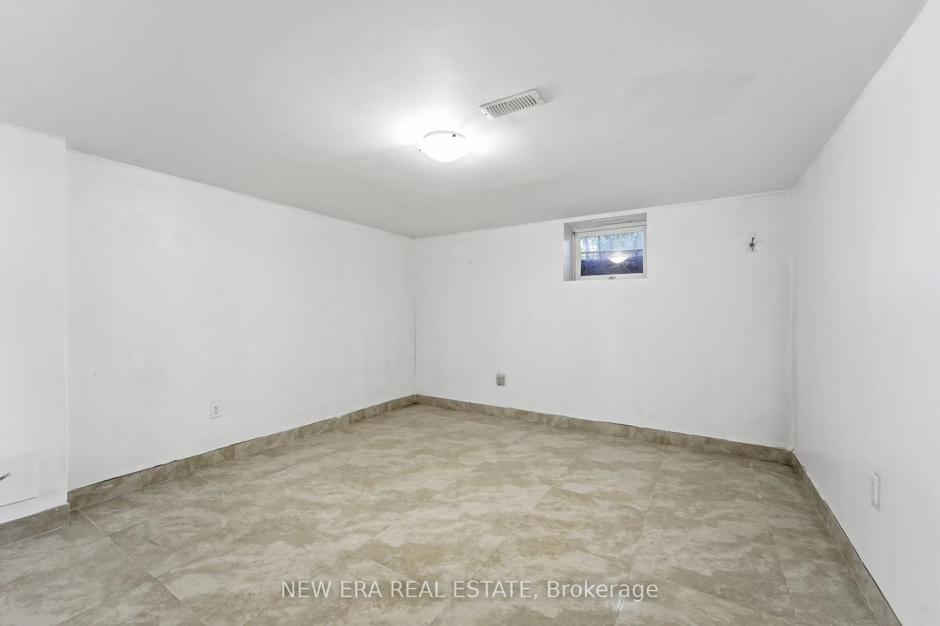 Photo 40 of 508 Cliffview Road, Pickering, West Shore — HOMEH