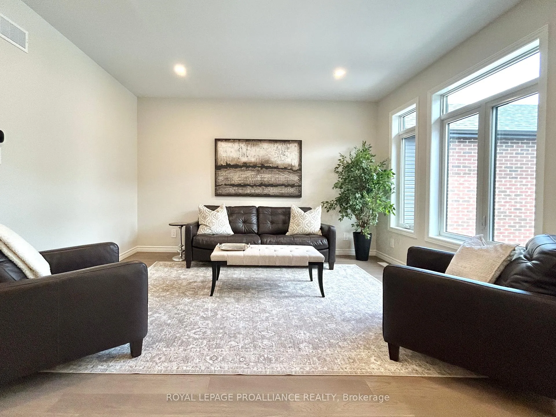 Photo 12 of 83 Athabaska Drive, Belleville, Thurlow Ward — HOMEH