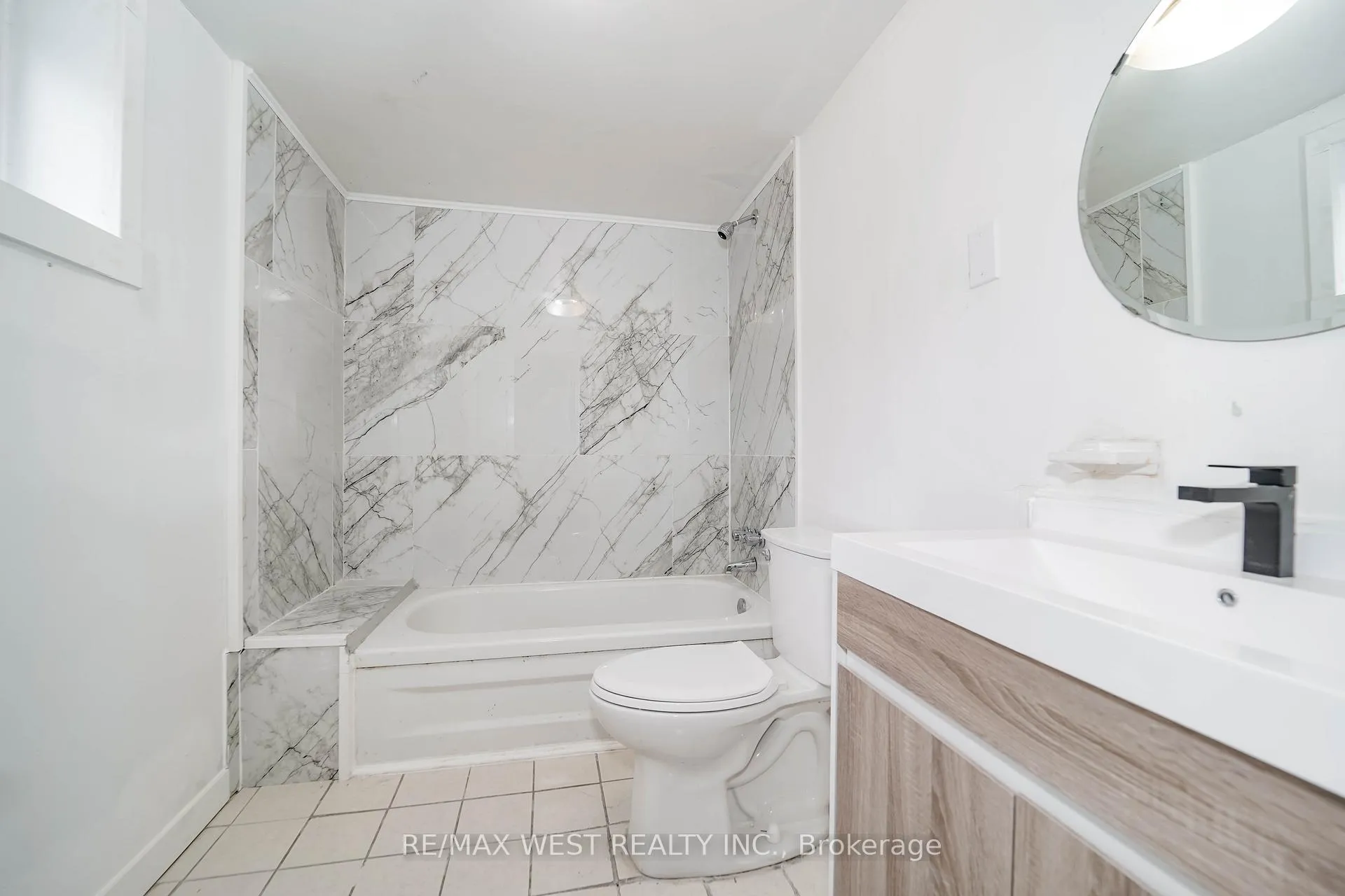 Photo 11 of 23 Irwin Road, Etobicoke, Elms-Old Rexdale — HOMEH