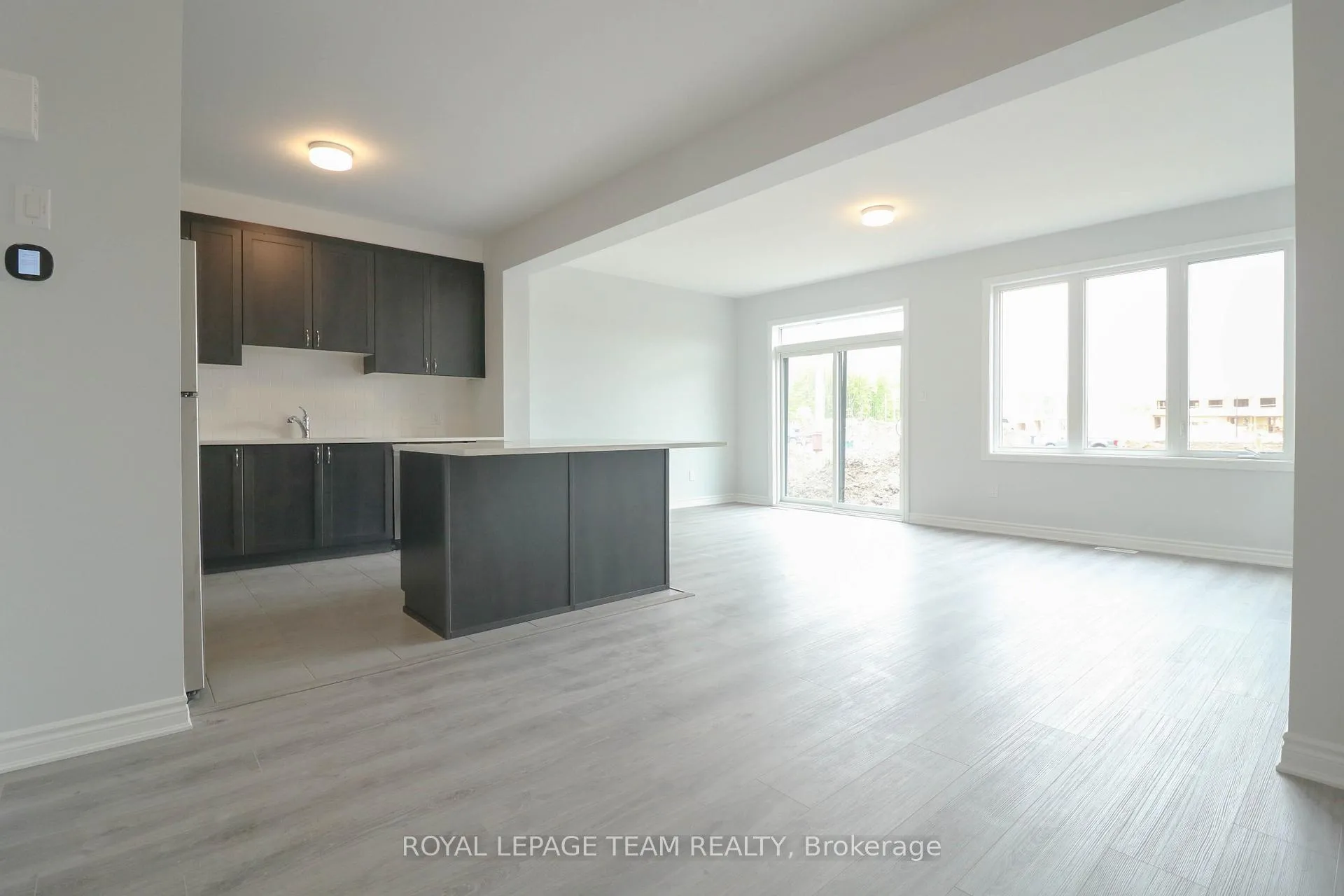 Photo 8 of 524 Culdaff Road, Ottawa, Stittsville (North) — HOMEH