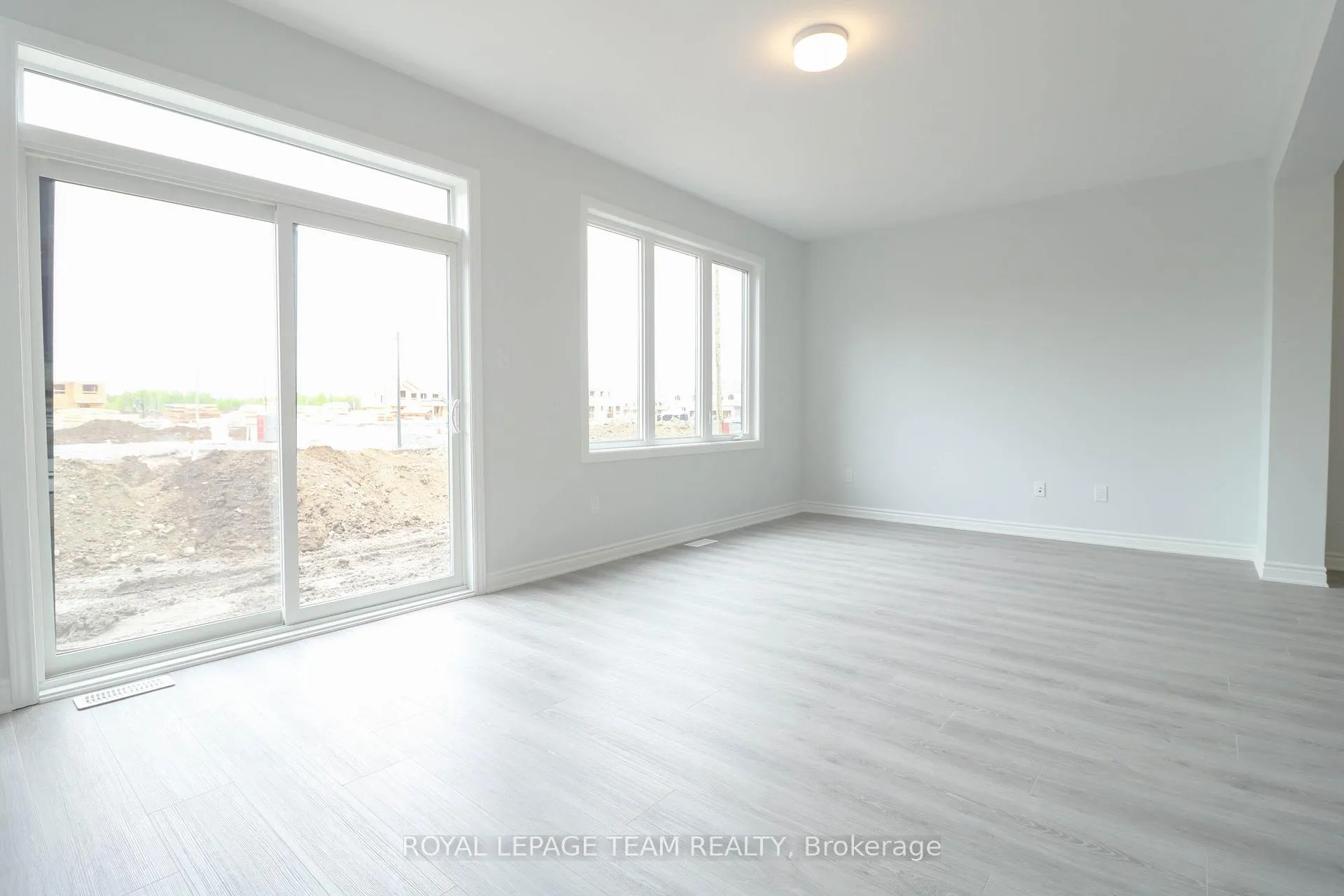 Photo 9 of 524 Culdaff Road, Ottawa, Stittsville (North) — HOMEH