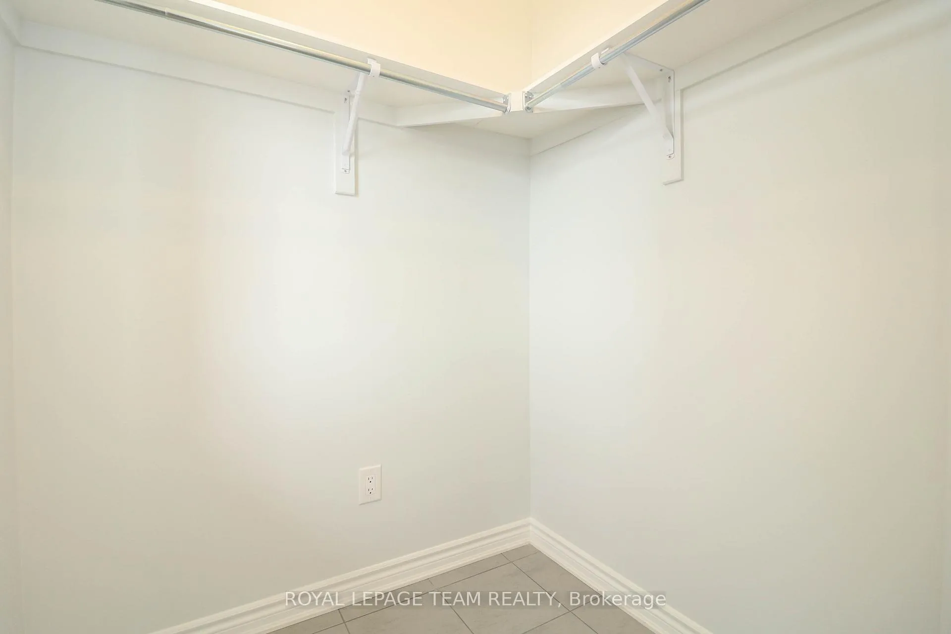 Photo 22 of 524 Culdaff Road, Ottawa, Stittsville (North) — HOMEH