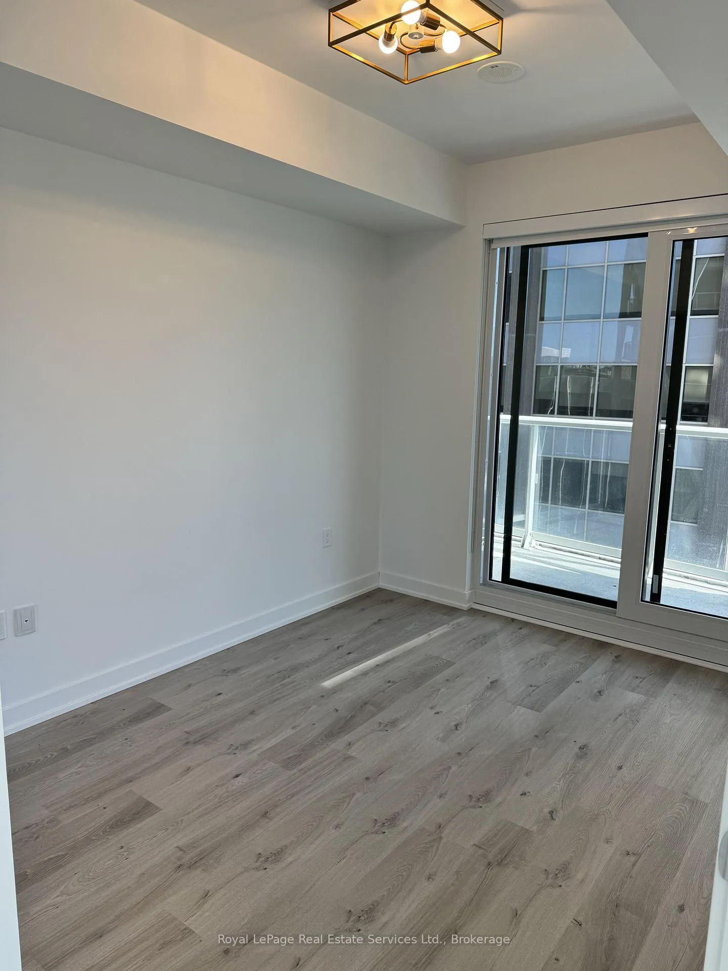 Photo 4 of Unit 1814, 230 Simcoe Street, Toronto, Kensington-Chinatown — HOMEH