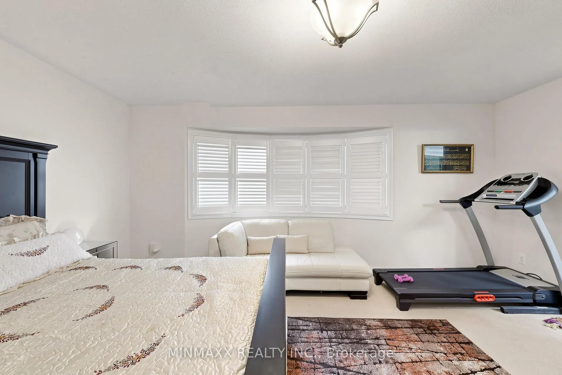 Photo 32 of 916 Minchin Way, Milton, Harrison — HOMEH