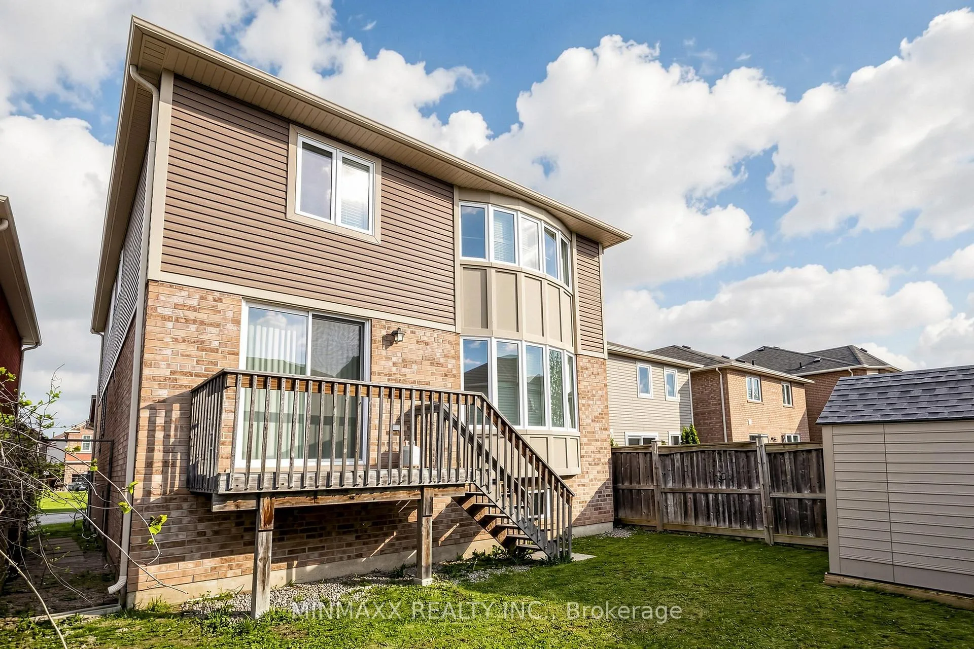 Photo 48 of 916 Minchin Way, Milton, Harrison — HOMEH
