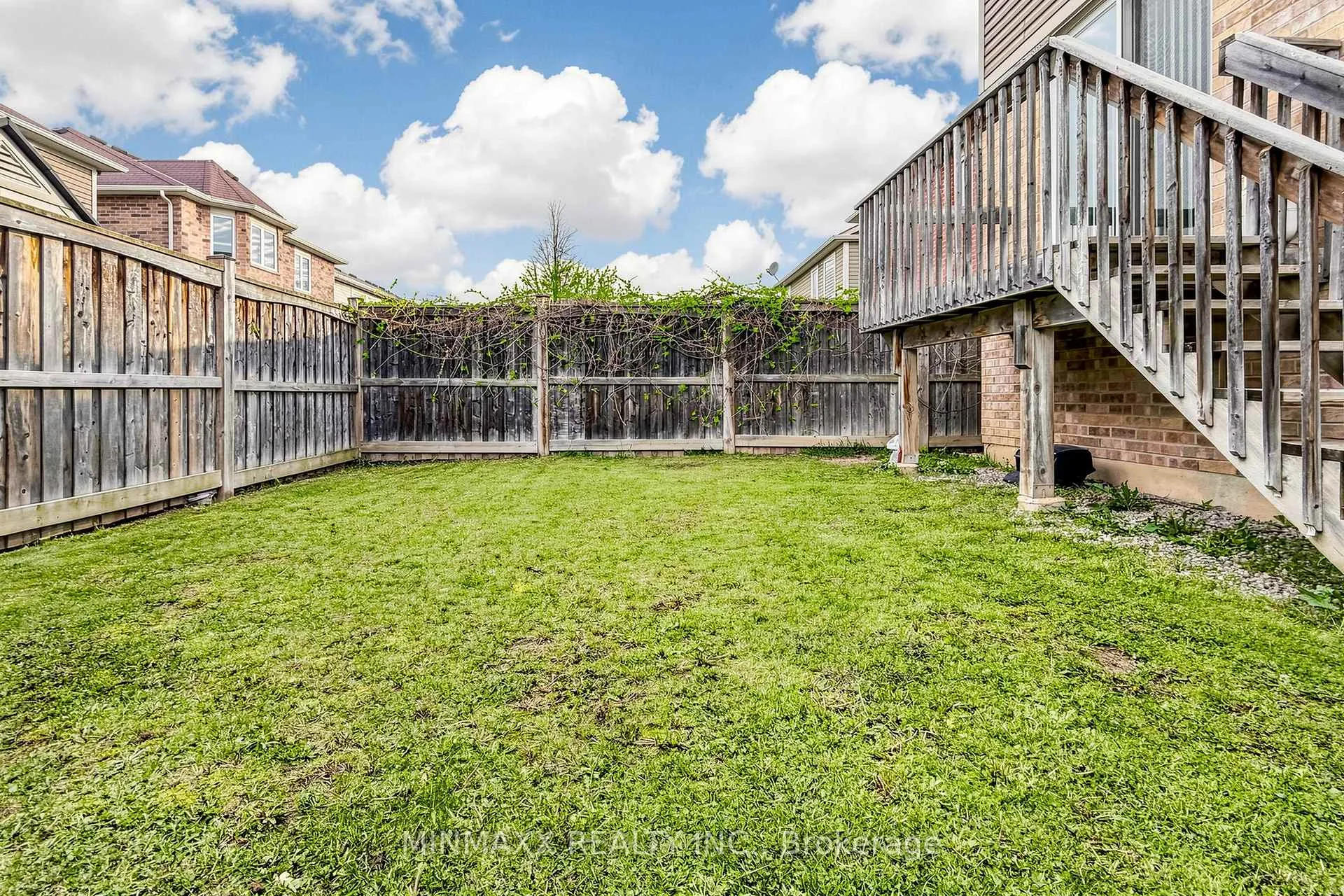 Photo 49 of 916 Minchin Way, Milton, Harrison — HOMEH