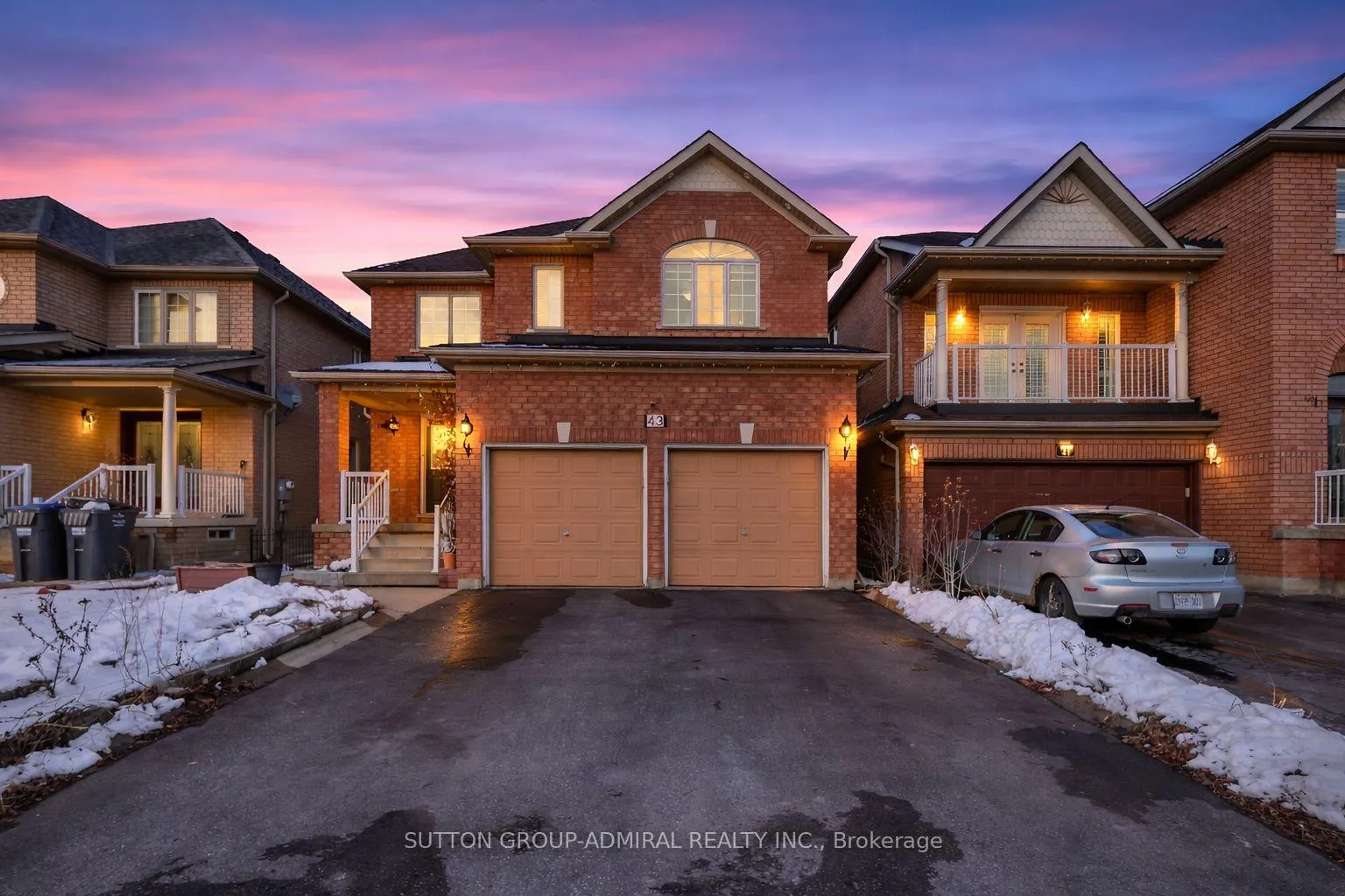 Photo 1 of 43 Newark Way, Brampton, Fletcher's Meadow — HOMEH