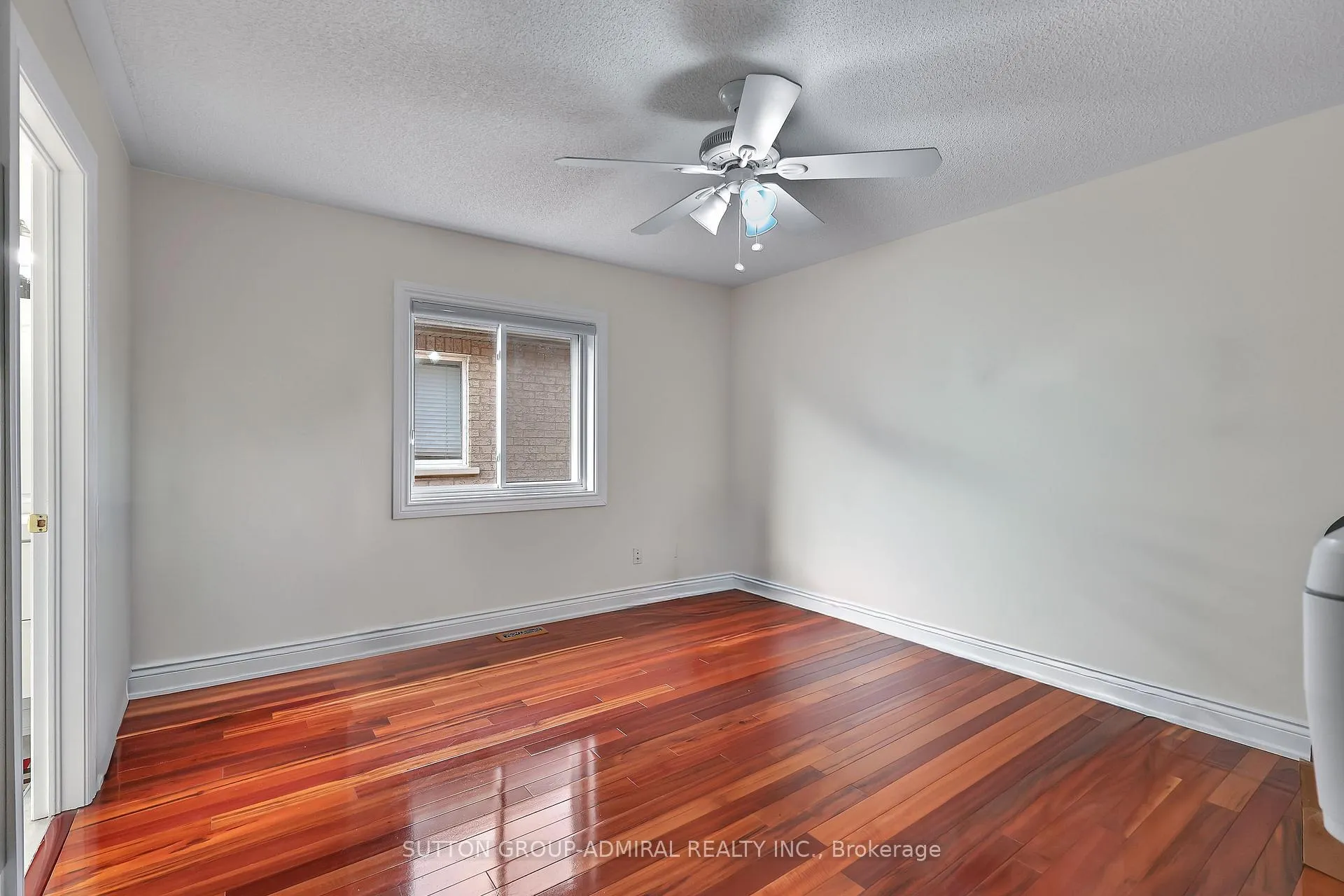 Photo 18 of 43 Newark Way, Brampton, Fletcher's Meadow — HOMEH