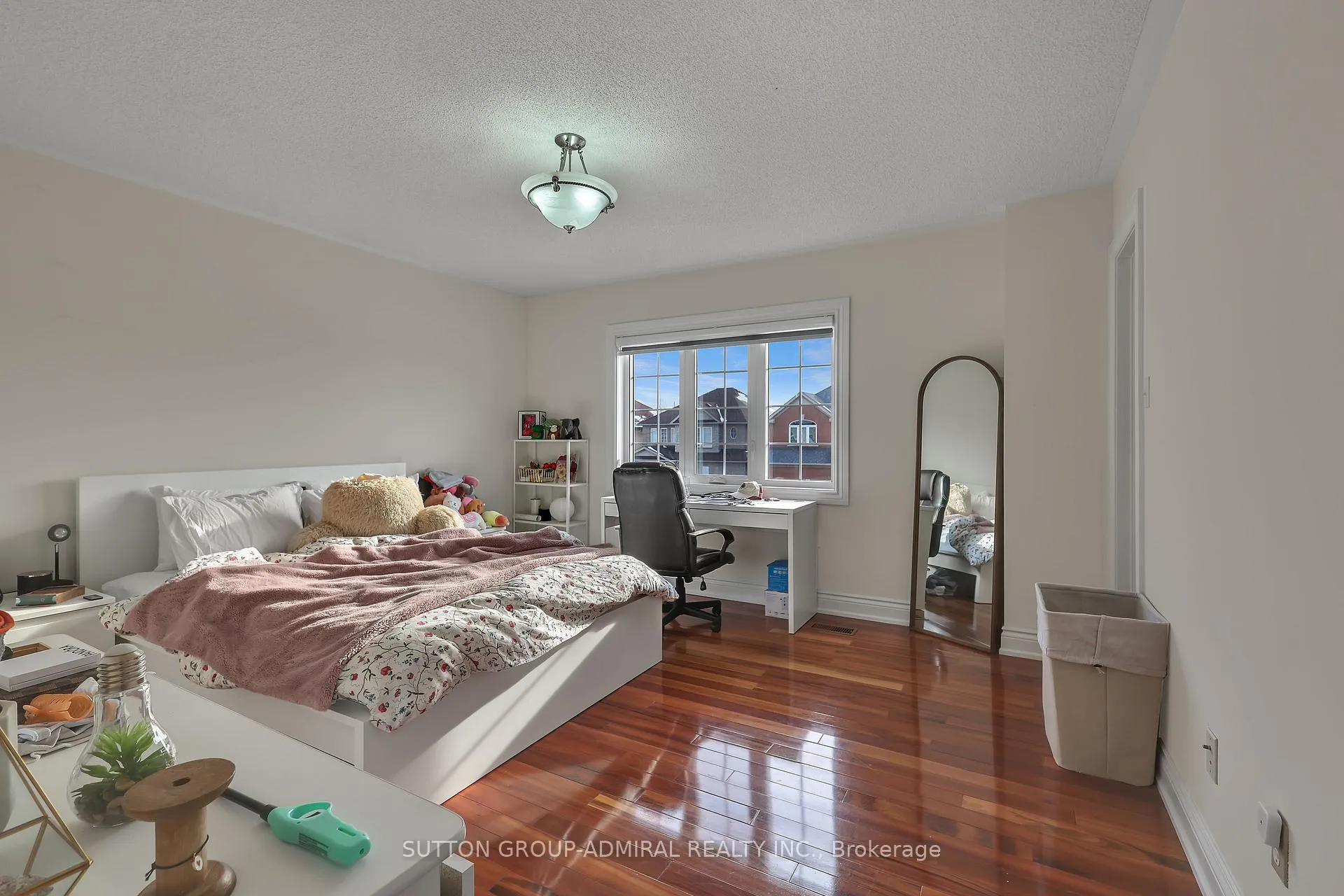 Photo 19 of 43 Newark Way, Brampton, Fletcher's Meadow — HOMEH