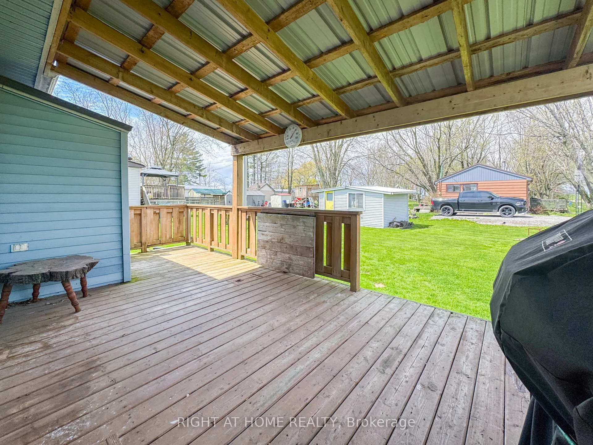 Photo 23 of 21 Lakeview Lane, Haldimand — HOMEH