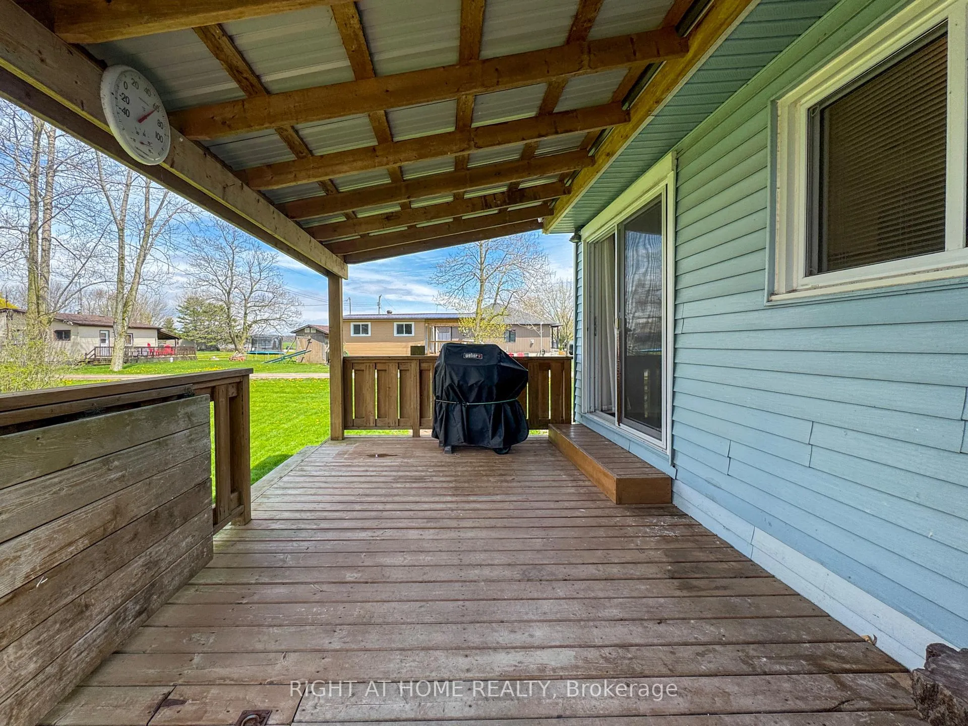 Photo 24 of 21 Lakeview Lane, Haldimand — HOMEH
