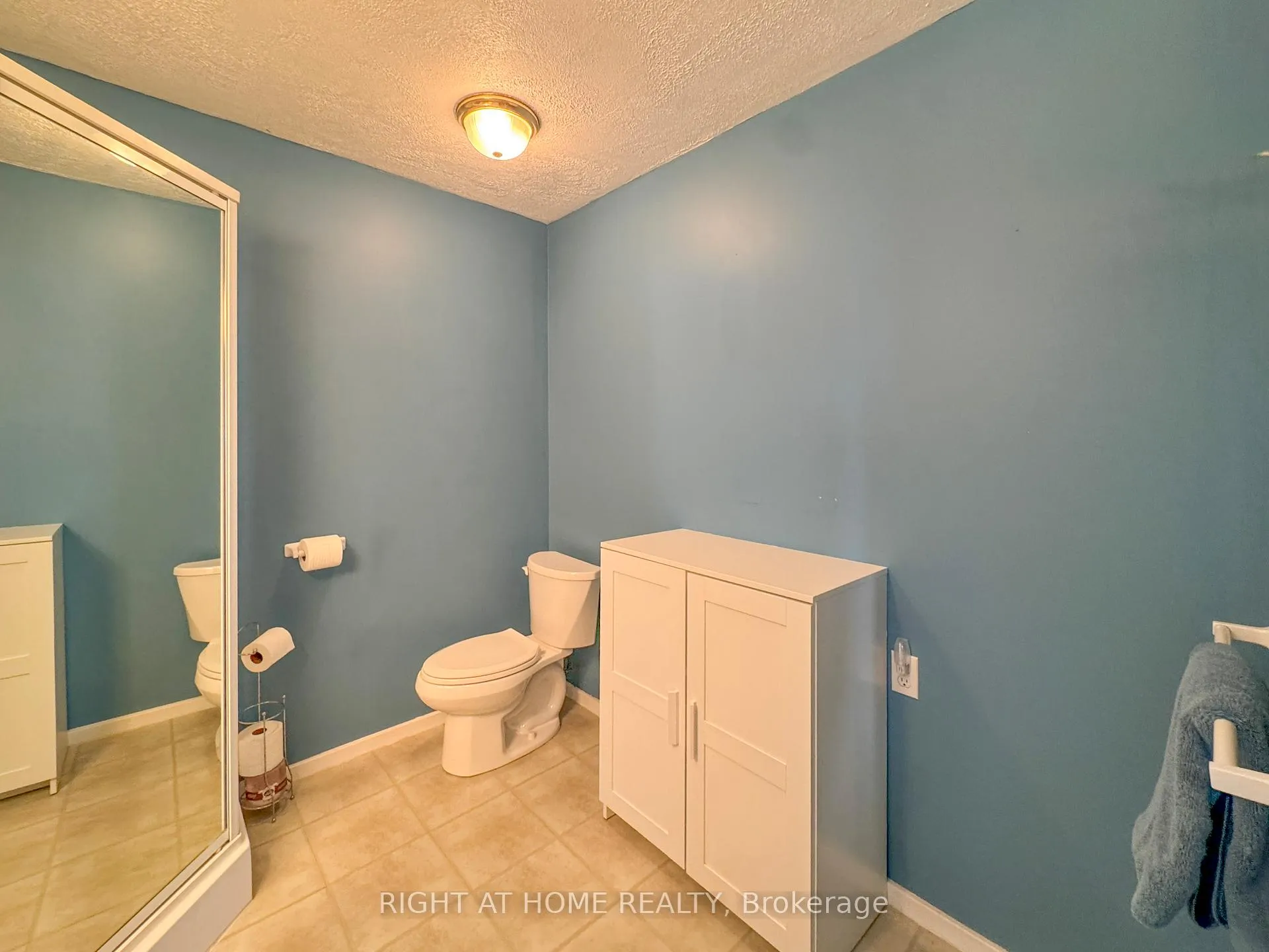 Photo 32 of 21 Lakeview Lane, Haldimand — HOMEH