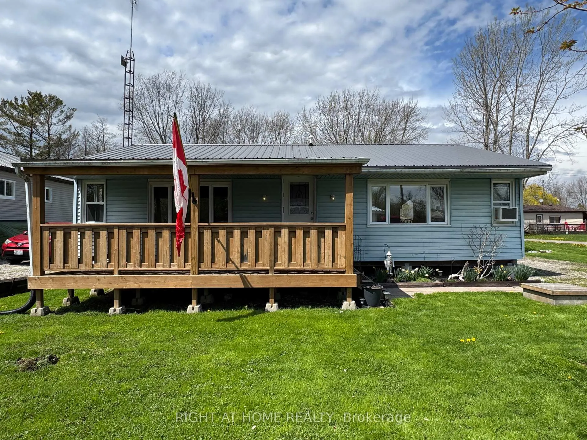 Photo 33 of 21 Lakeview Lane, Haldimand — HOMEH