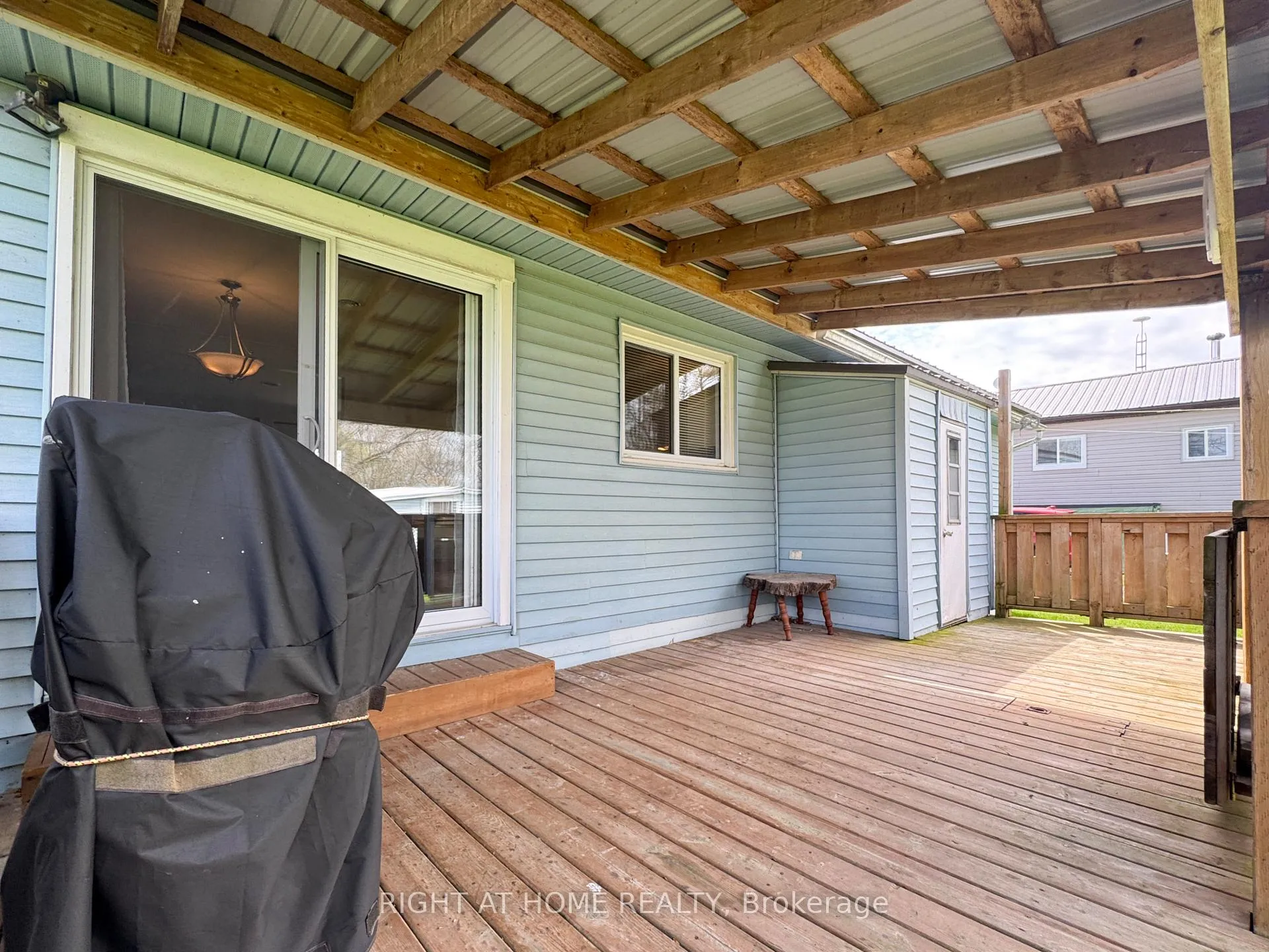Photo 37 of 21 Lakeview Lane, Haldimand — HOMEH