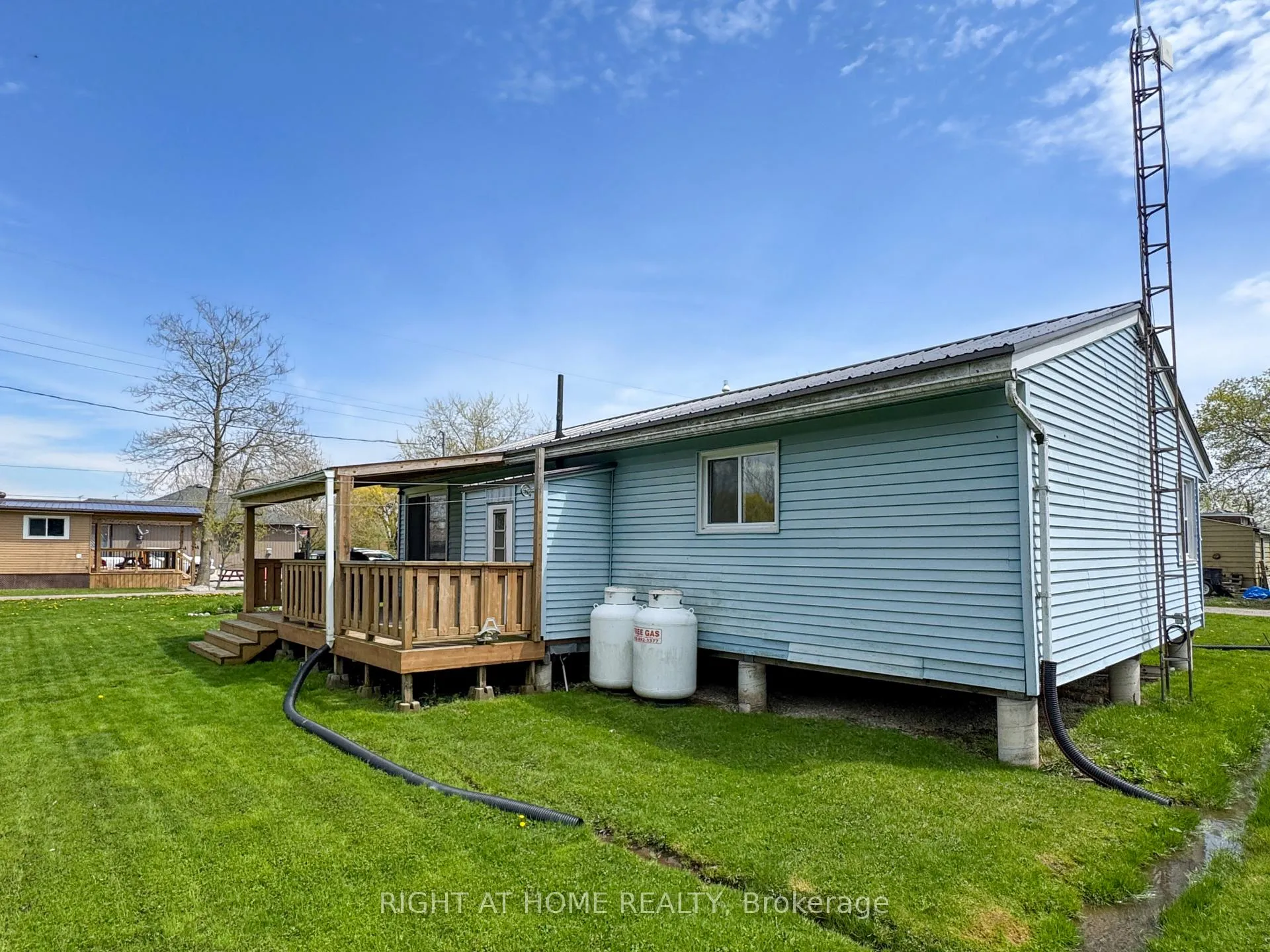 Photo 41 of 21 Lakeview Lane, Haldimand — HOMEH