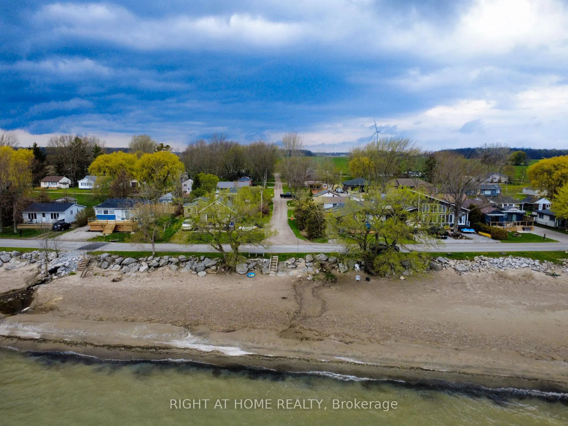 Photo 46 of 21 Lakeview Lane, Haldimand — HOMEH