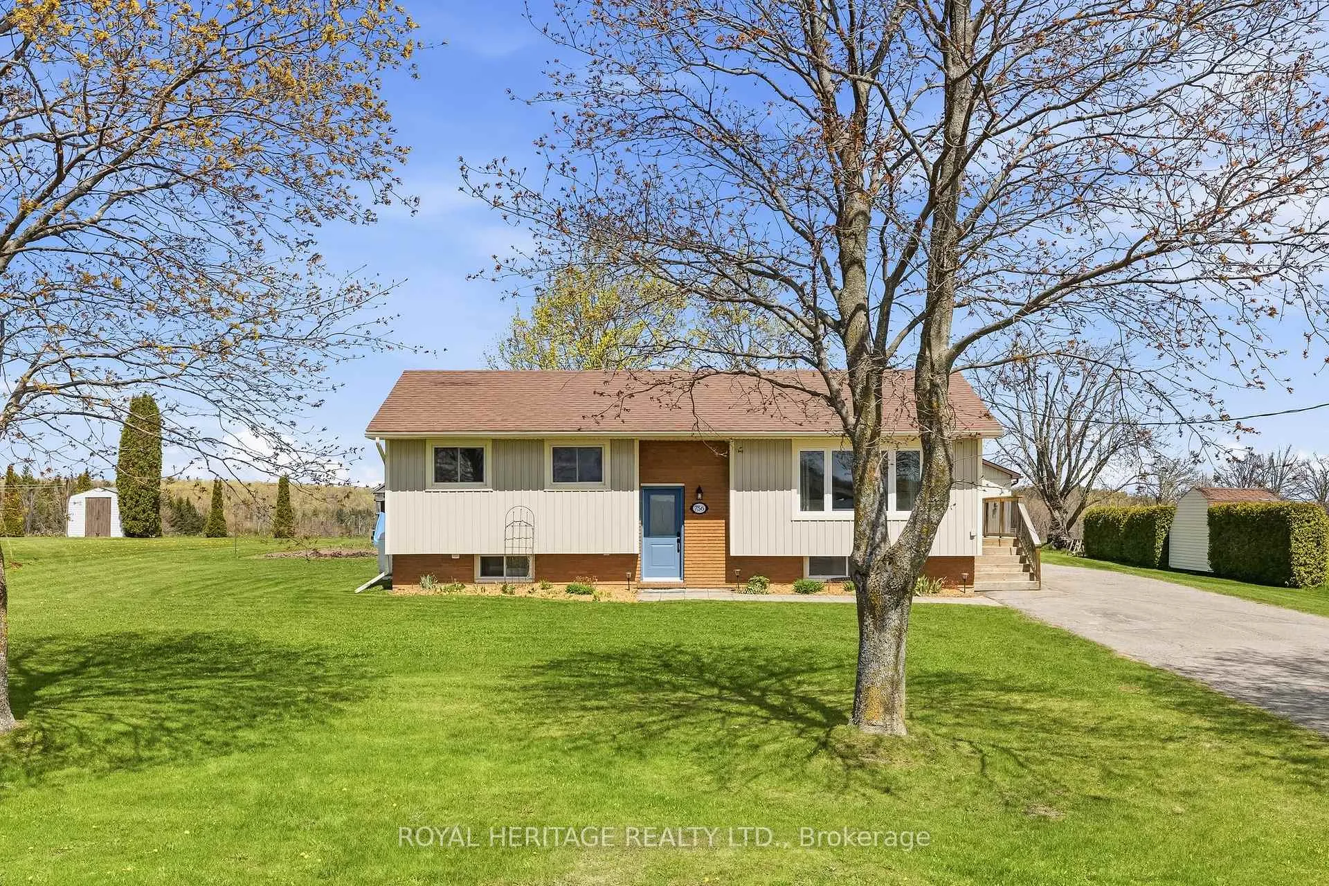 Photo 2 of 756 Wilson Line, Cavan Monaghan, Cavan Twp — HOMEH