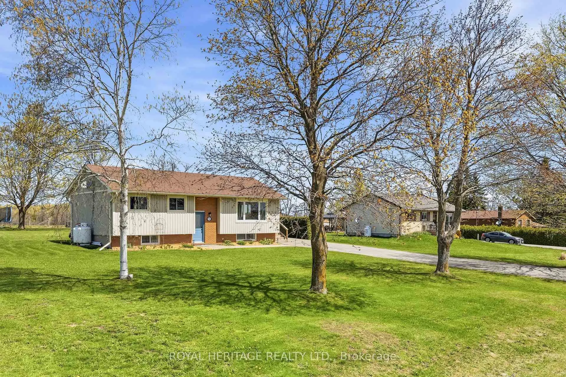 Photo 4 of 756 Wilson Line, Cavan Monaghan, Cavan Twp — HOMEH