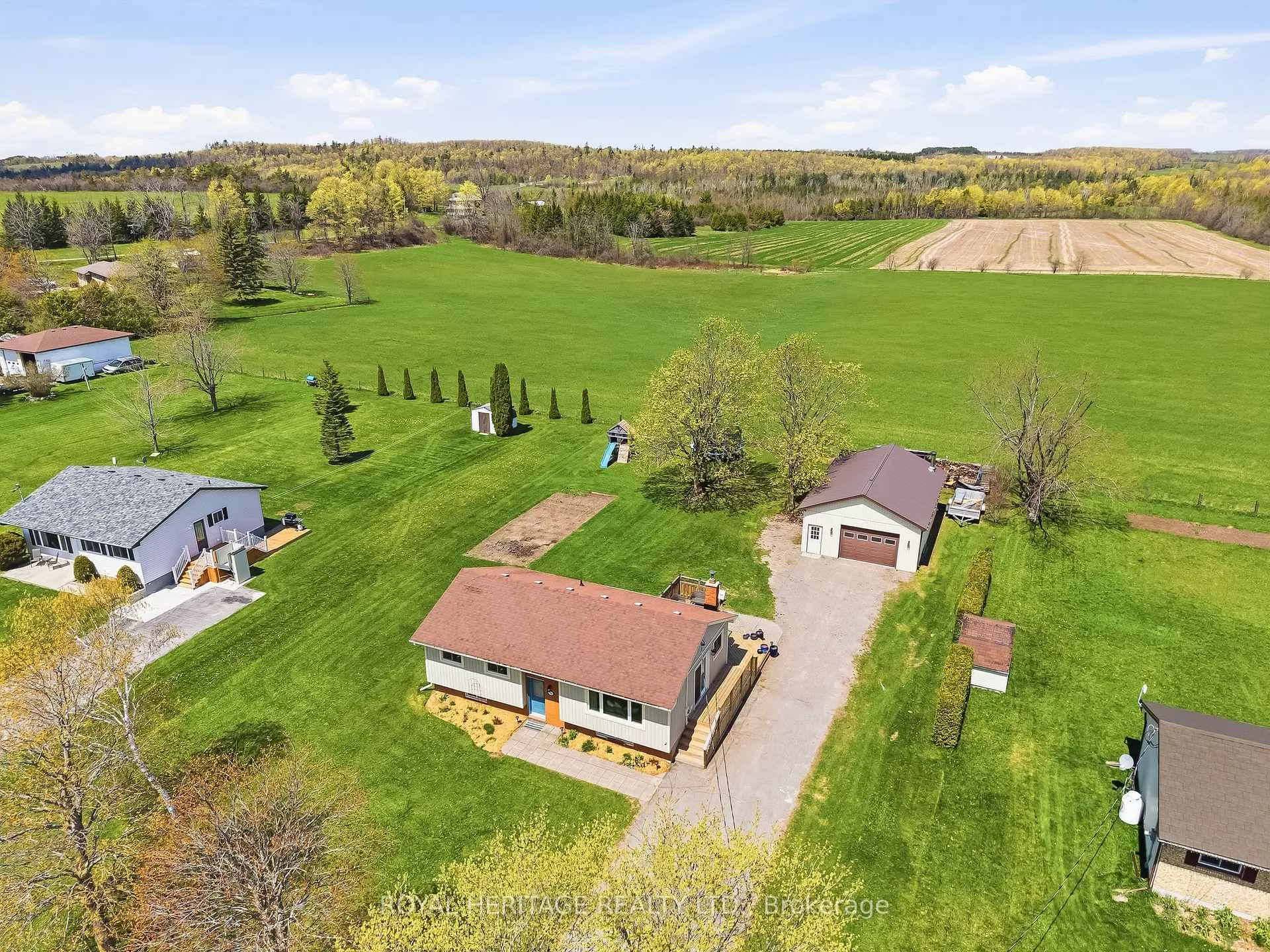 Photo 5 of 756 Wilson Line, Cavan Monaghan, Cavan Twp — HOMEH