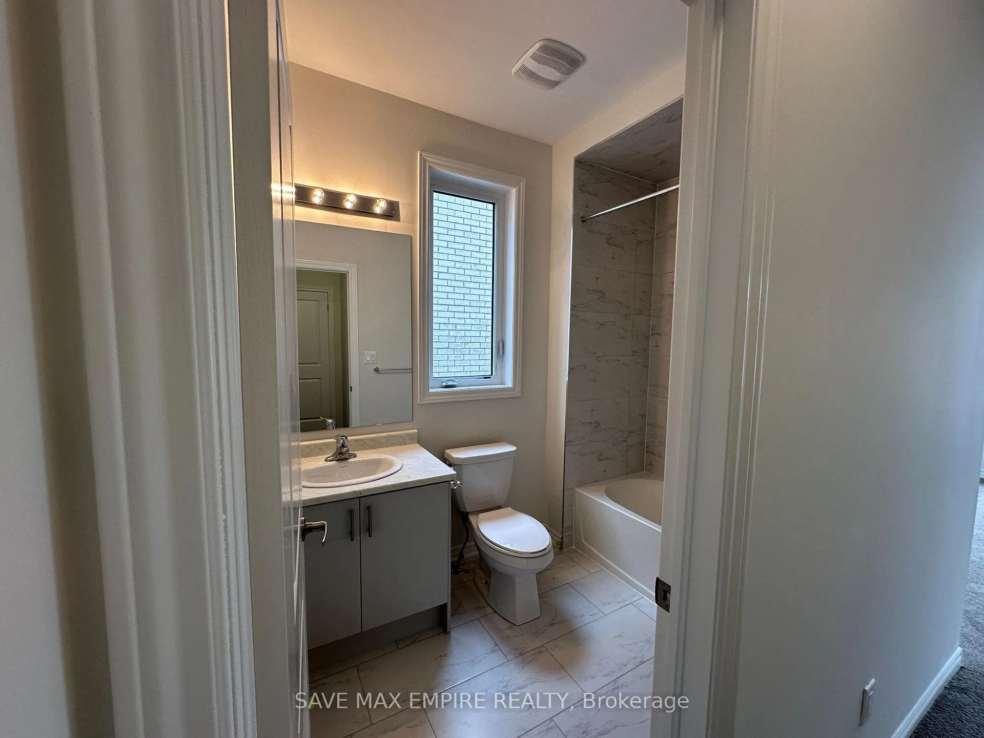Photo 16 of 3 Tran Street, Wasaga Beach — HOMEH