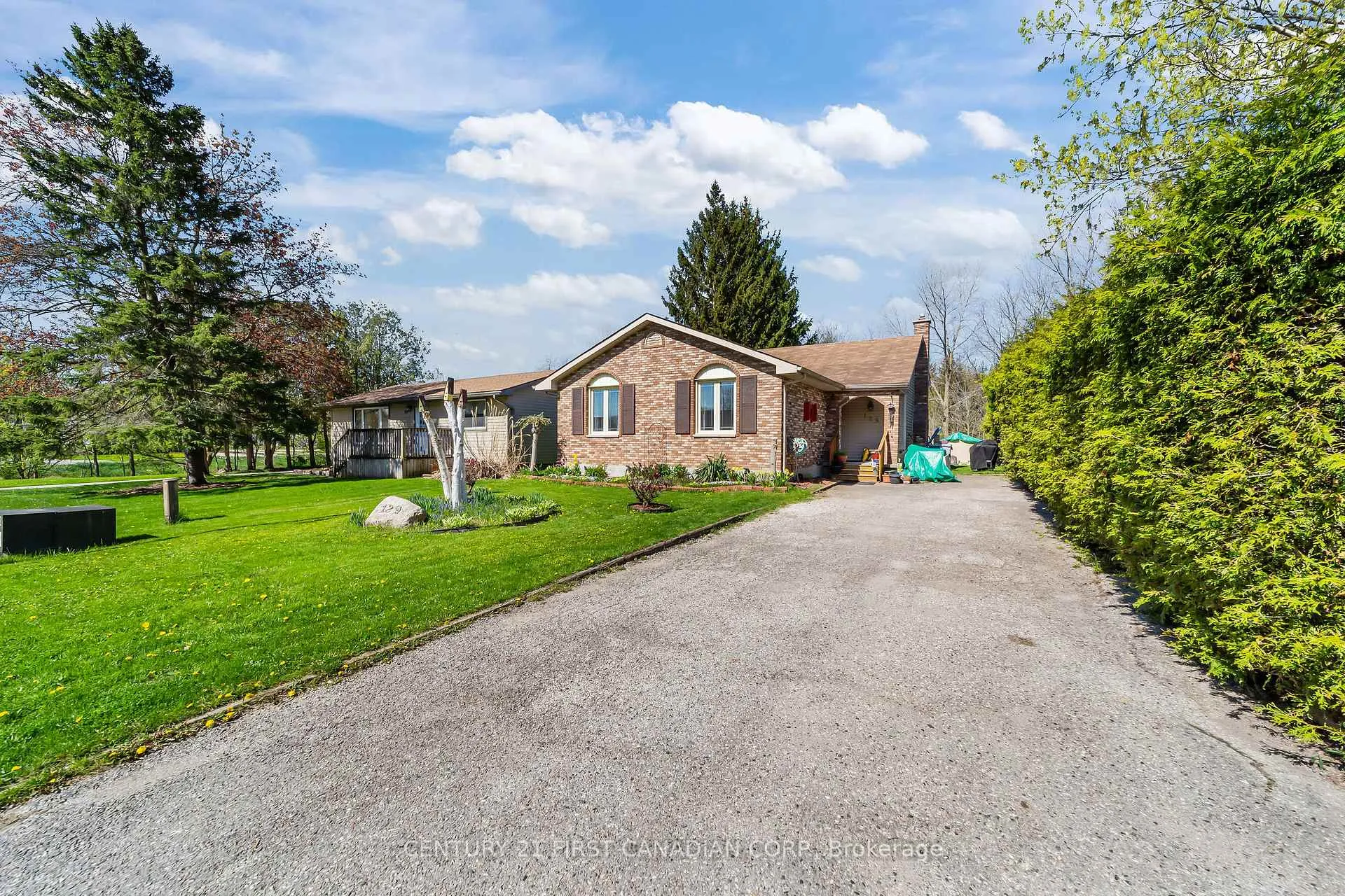 Photo 4 of 129 Albert Street, Lucan Biddulph, Lucan — HOMEH