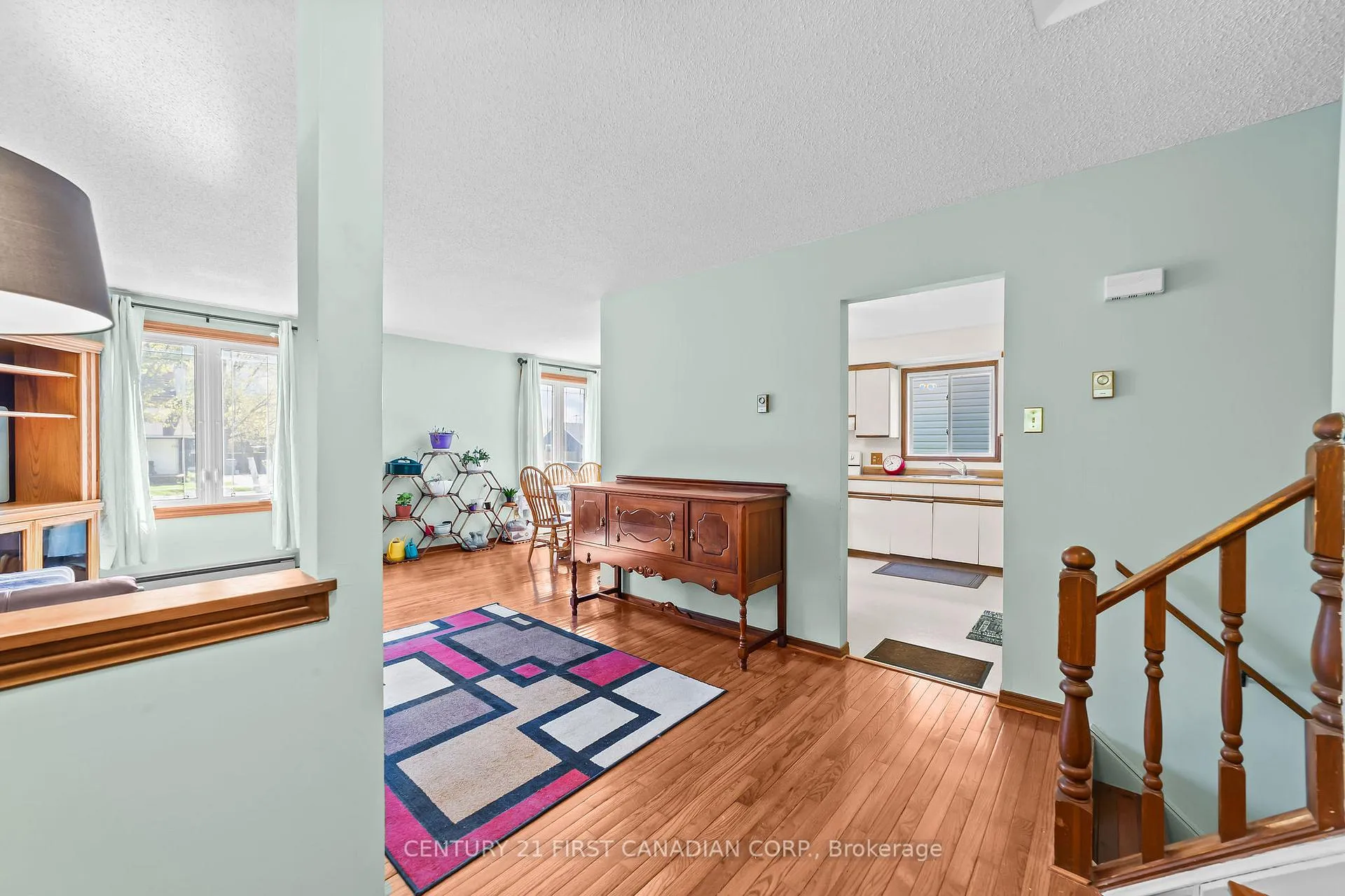 Photo 12 of 129 Albert Street, Lucan Biddulph, Lucan — HOMEH