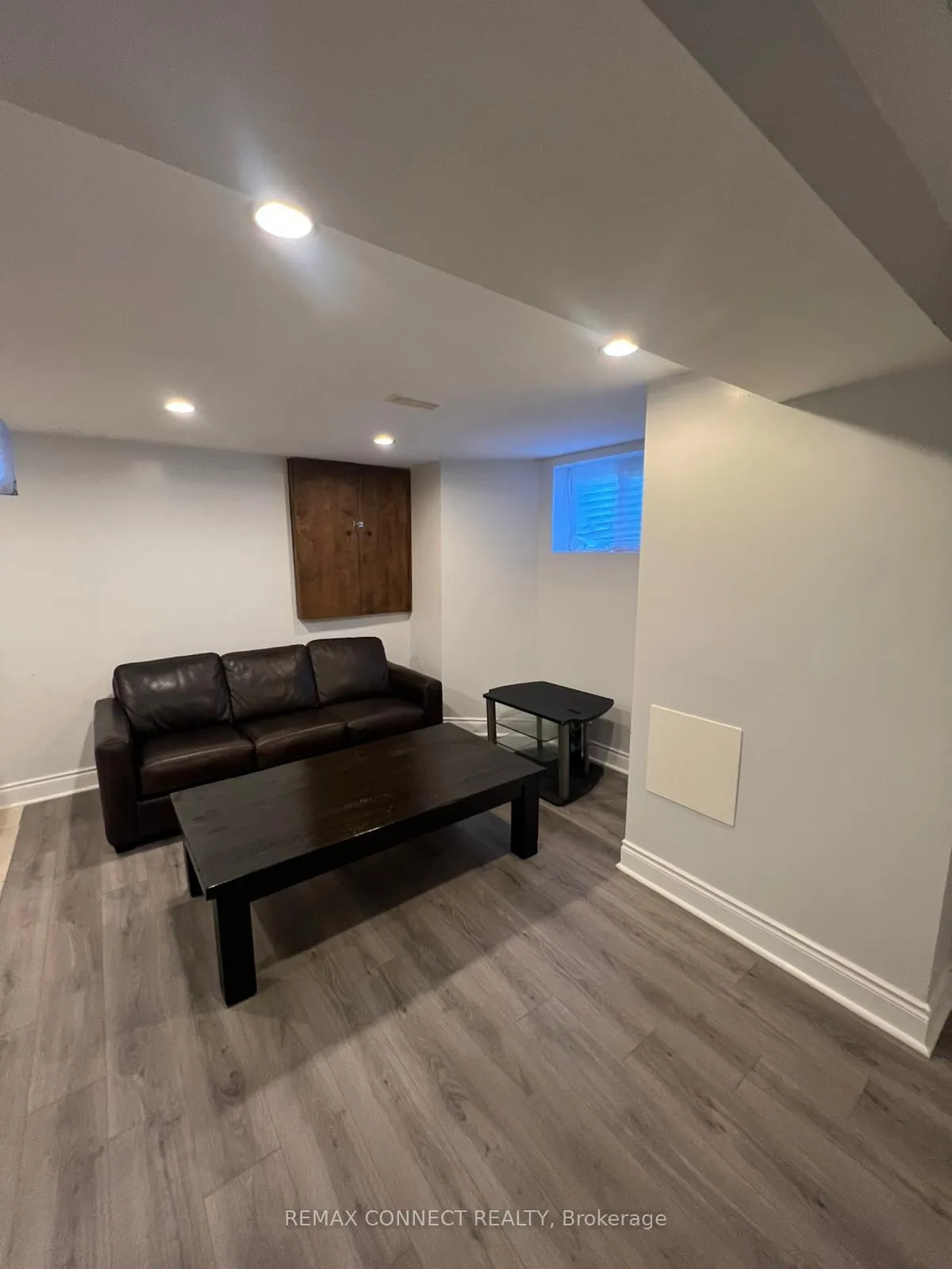 Photo 6 of 532 B Lightfoot Place, Pickering, Woodlands — HOMEH