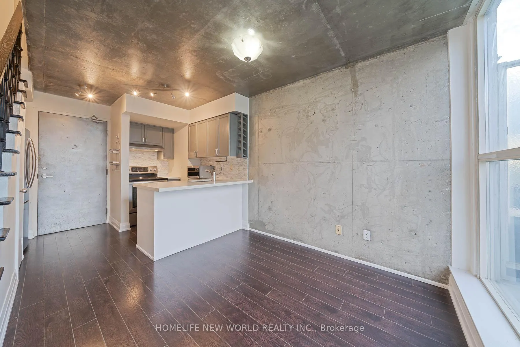 Photo 5 of Unit 1020, 1029 King Street W, Toronto, Niagara — HOMEH