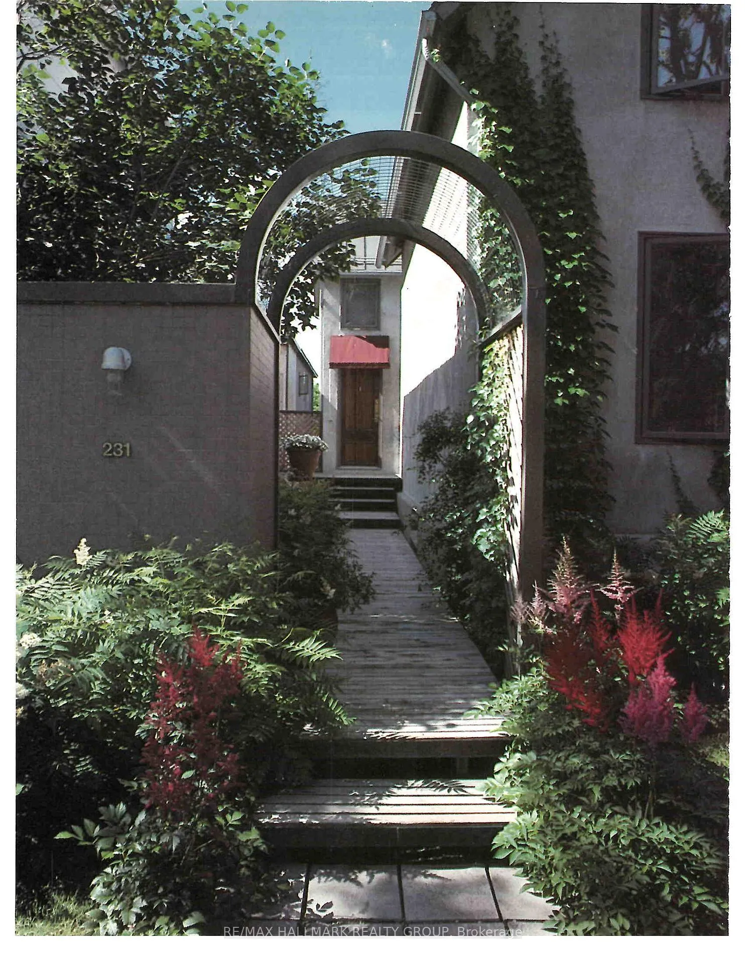 Photo 1 of 231 Mackay Street, Ottawa, New Edinburgh — HOMEH