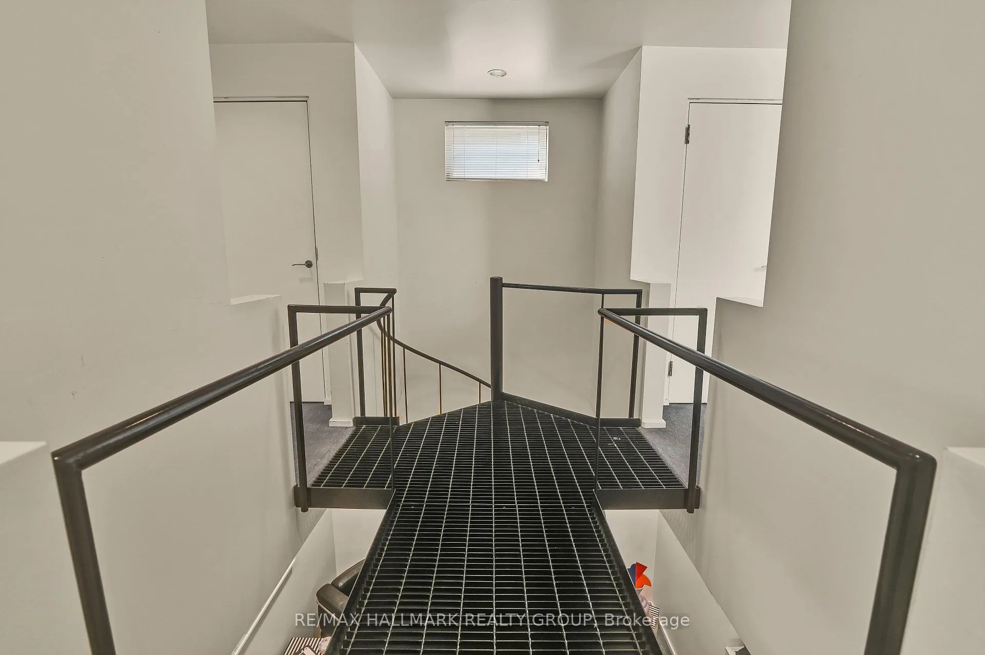Photo 18 of 231 Mackay Street, Ottawa, New Edinburgh — HOMEH