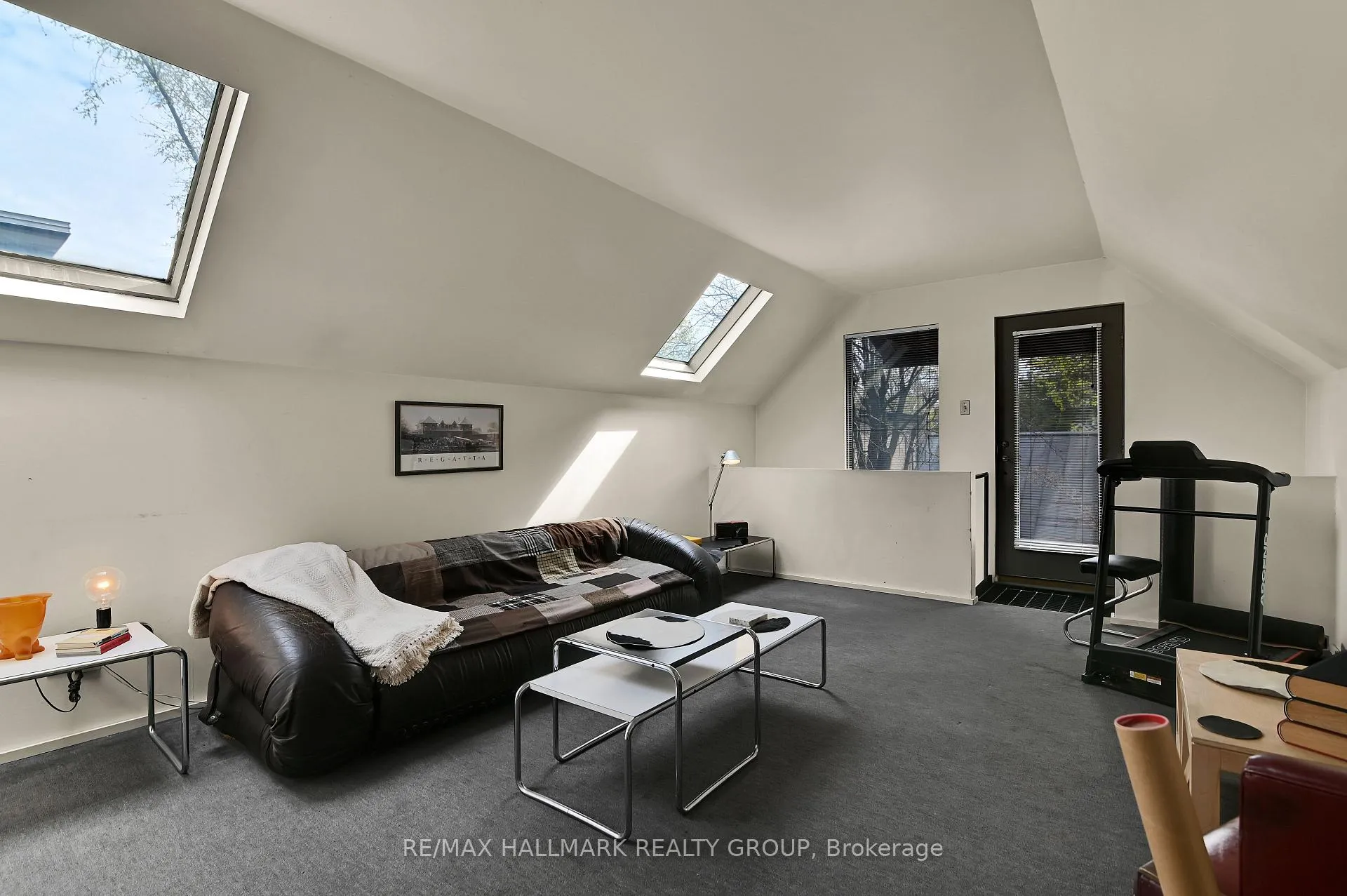 Photo 21 of 231 Mackay Street, Ottawa, New Edinburgh — HOMEH