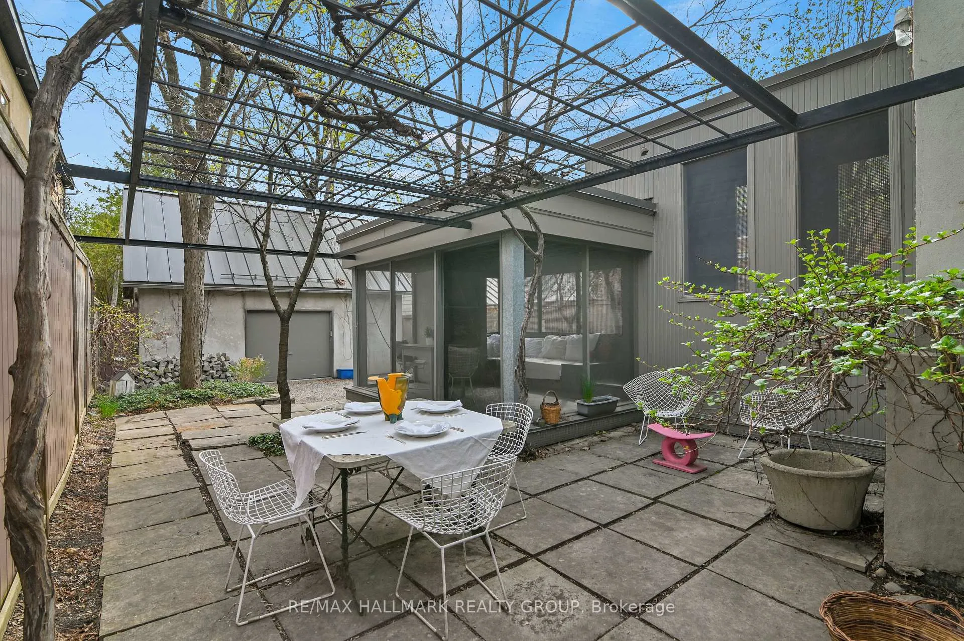 Photo 30 of 231 Mackay Street, Ottawa, New Edinburgh — HOMEH