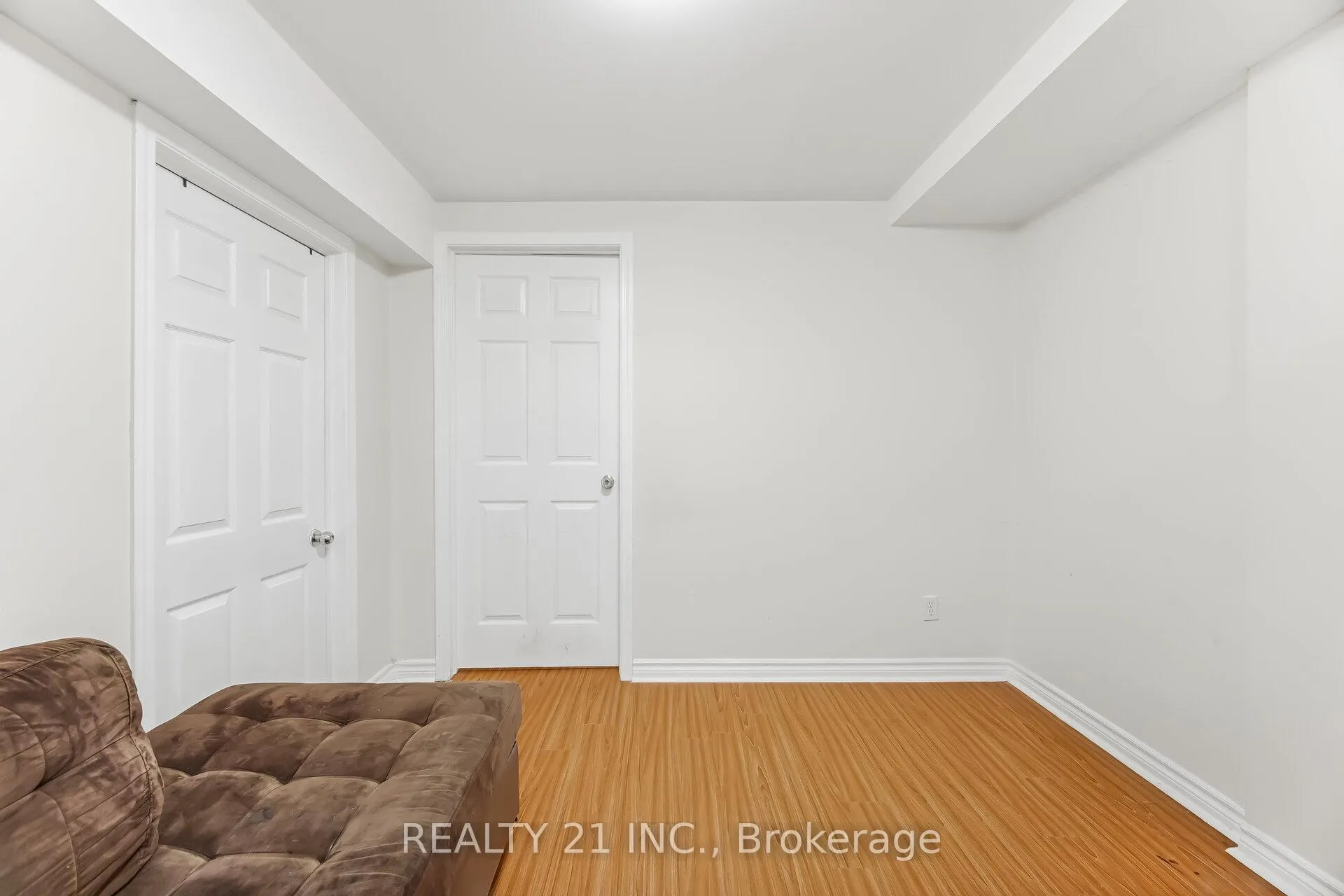 Photo 37 of 76 Sweet Clover Crescent, Brampton, Sandringham-Wellington — HOMEH