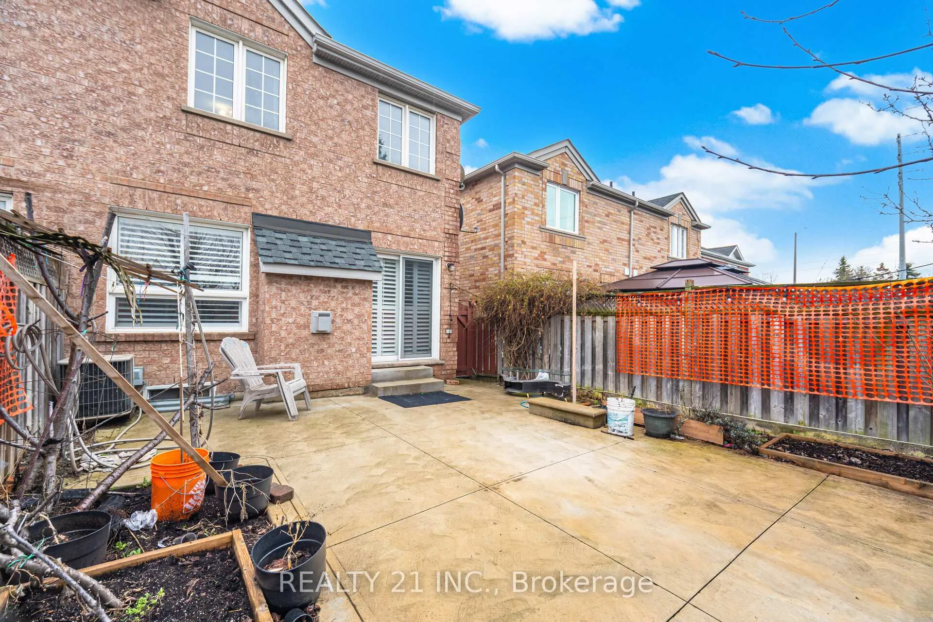 Photo 44 of 76 Sweet Clover Crescent, Brampton, Sandringham-Wellington — HOMEH