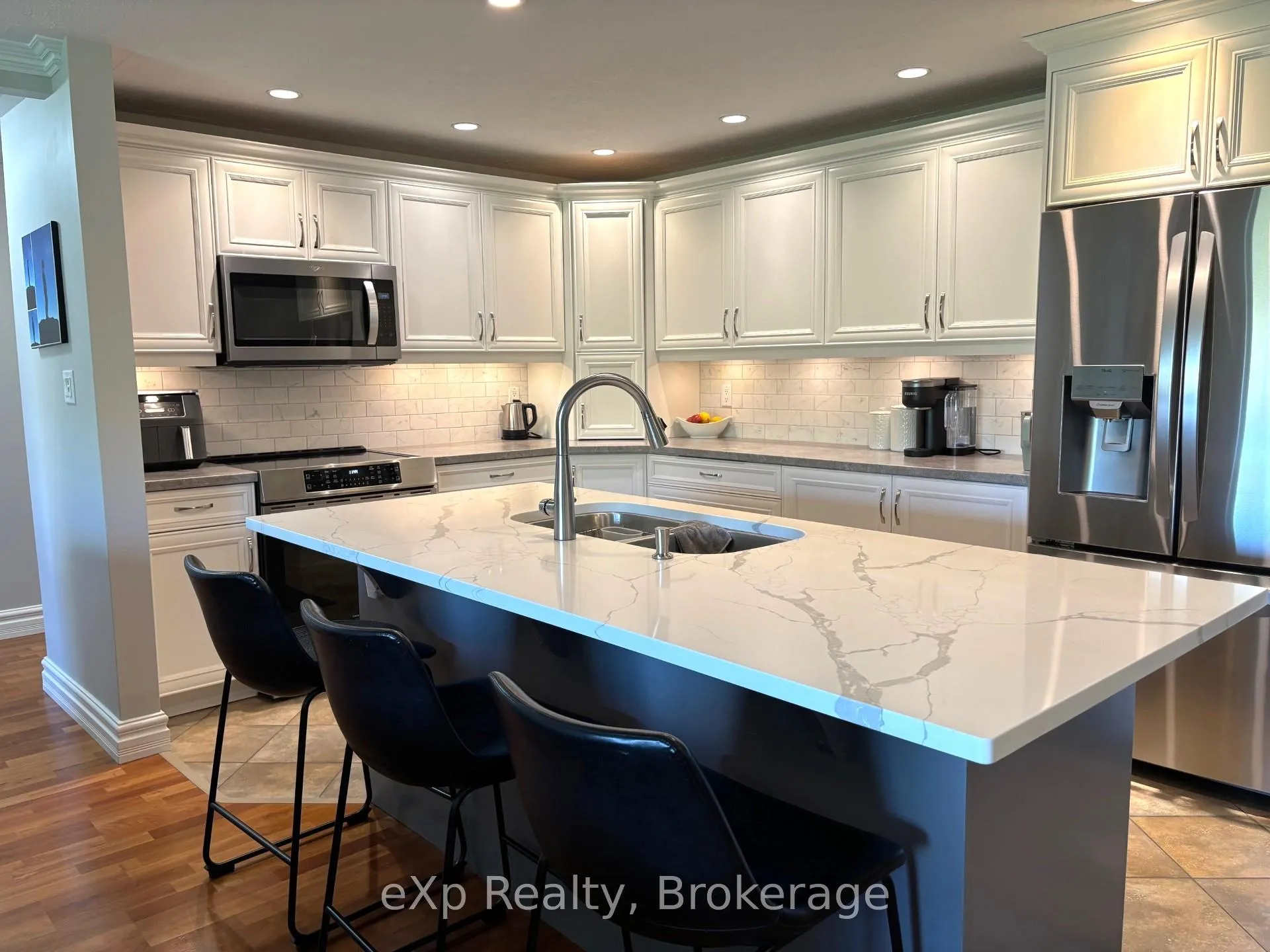 Photo 13 of Unit 204, 85 William Street N, Brockton — HOMEH
