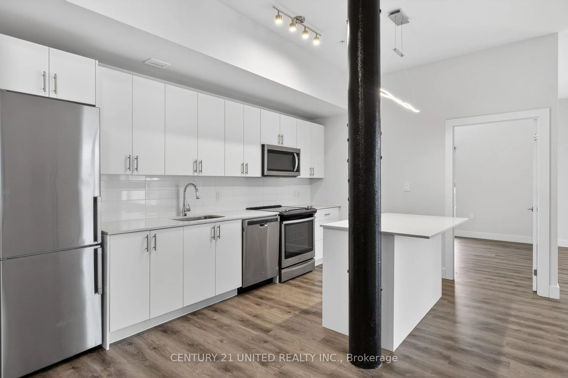 Photo 3 of Unit 202, 475 George Street N, Peterborough, Town Ward 3 — HOMEH