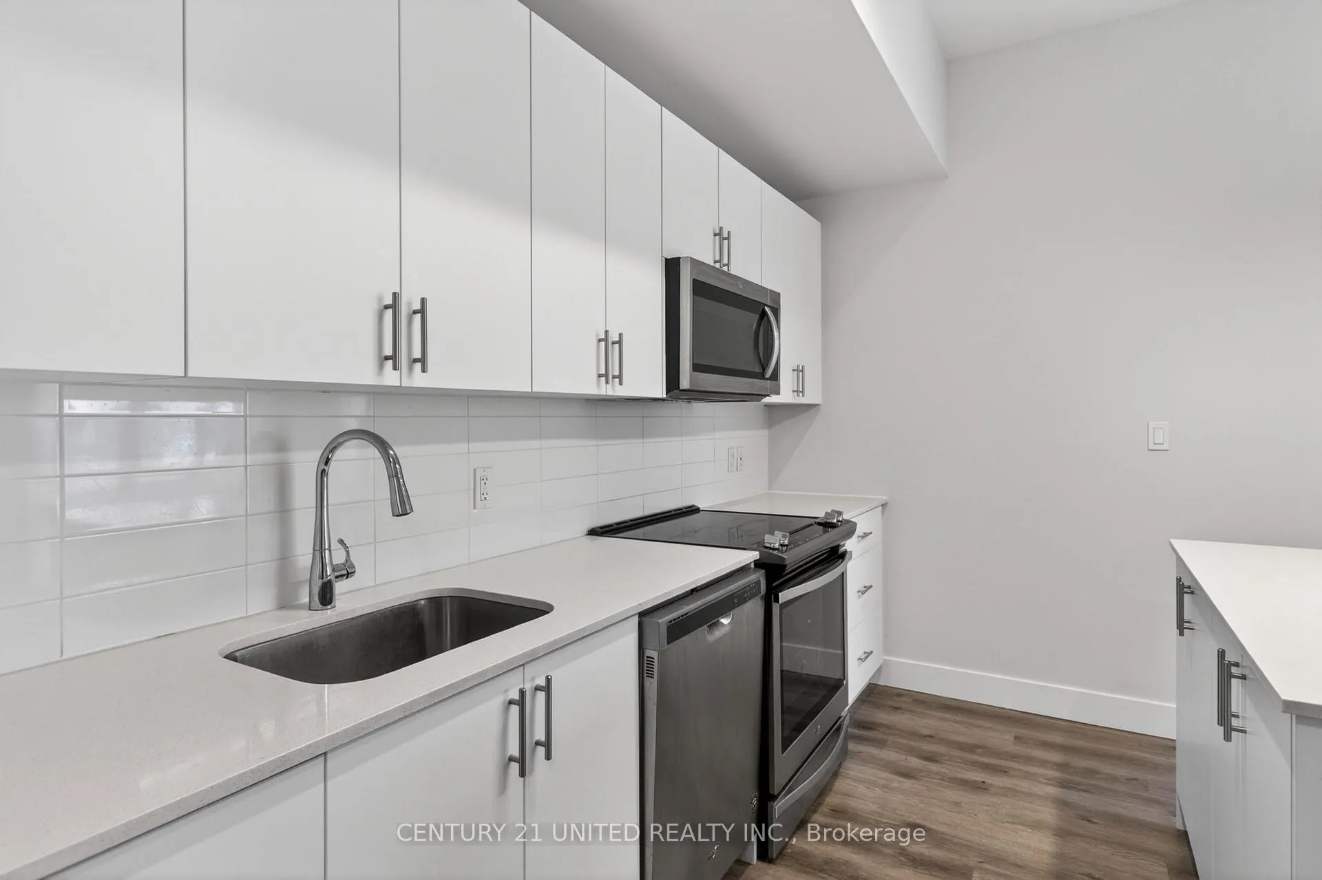 Photo 4 of Unit 202, 475 George Street N, Peterborough, Town Ward 3 — HOMEH