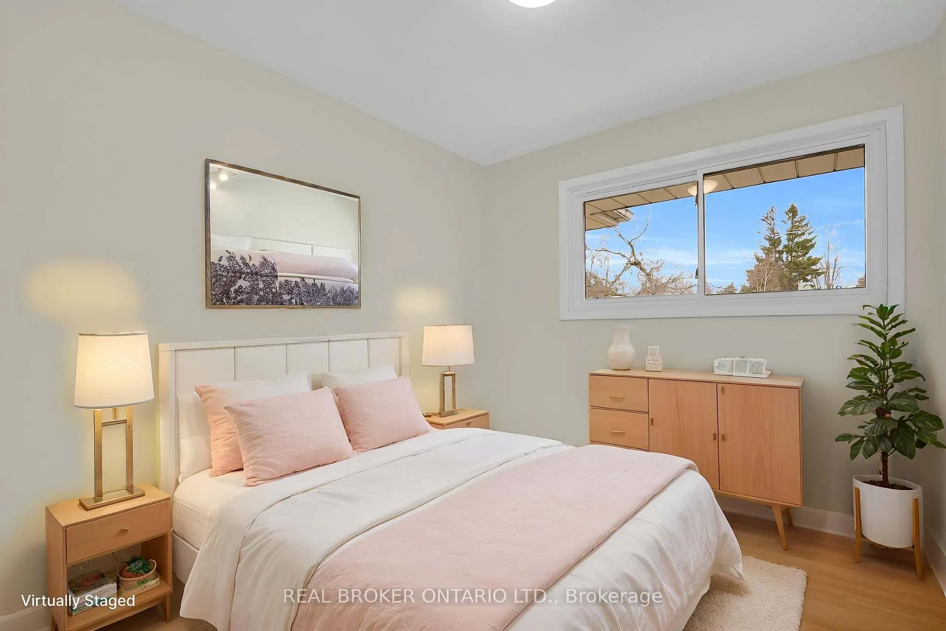 Photo 11 of 37 Nicklin Crescent, Guelph, Riverside Park — HOMEH