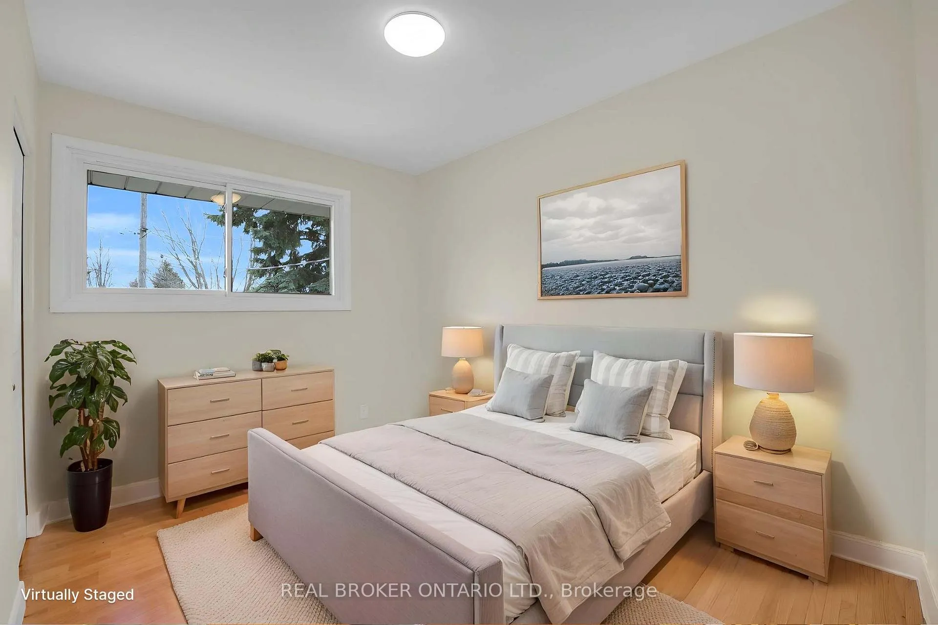 Photo 12 of 37 Nicklin Crescent, Guelph, Riverside Park — HOMEH