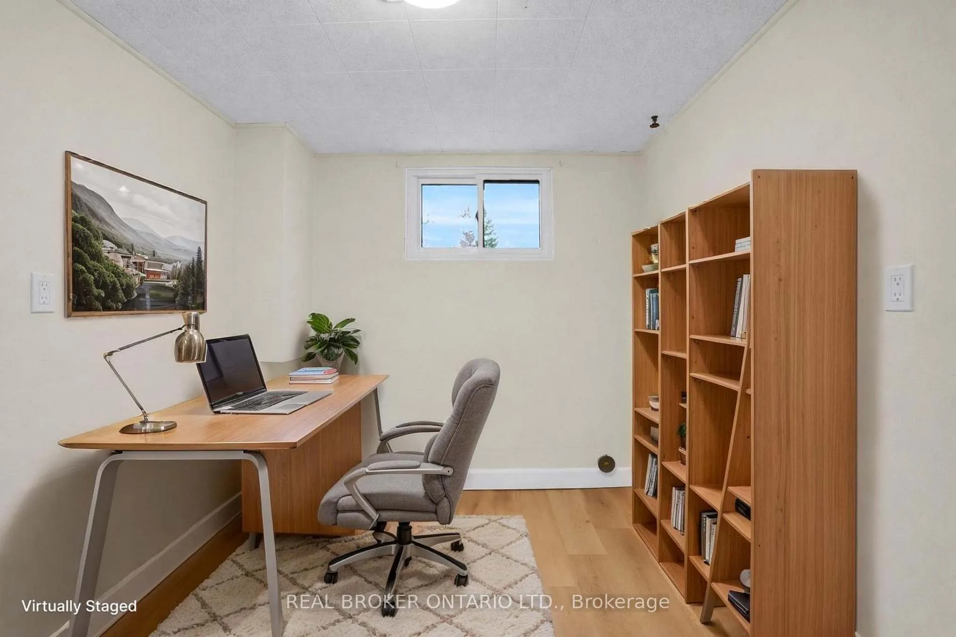 Photo 14 of 37 Nicklin Crescent, Guelph, Riverside Park — HOMEH