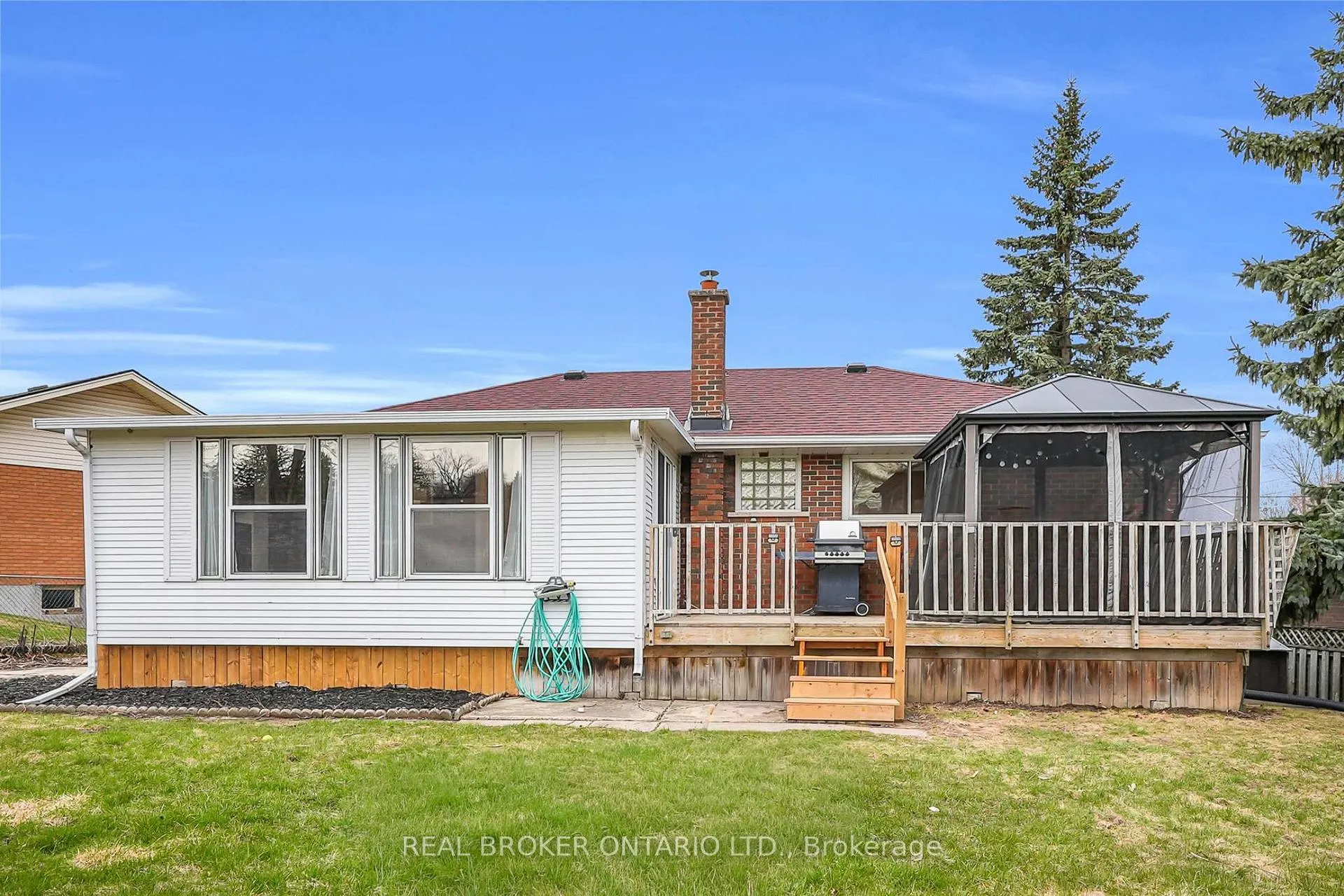 Photo 36 of 37 Nicklin Crescent, Guelph, Riverside Park — HOMEH
